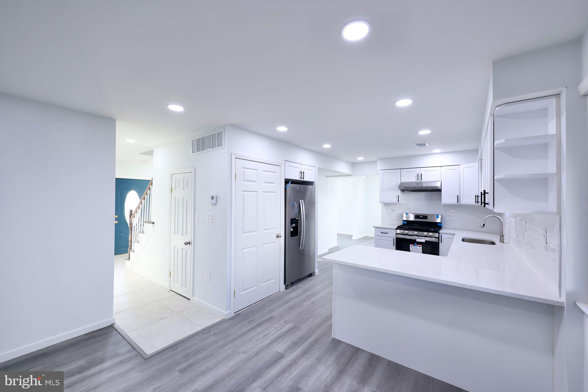 PHILADELPHIA (NORTHEAST) - Residential