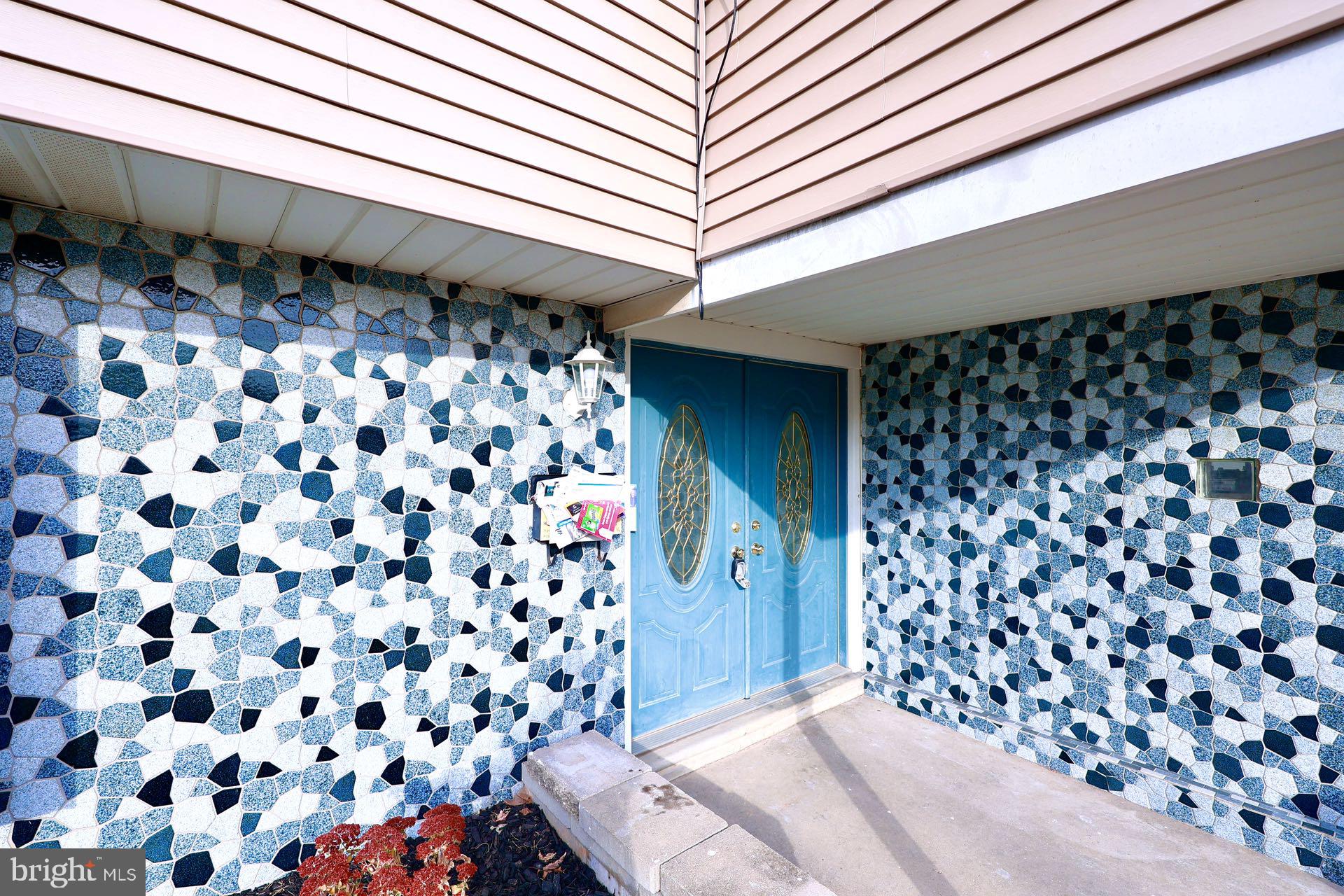 PHILADELPHIA (NORTHEAST) - Residential