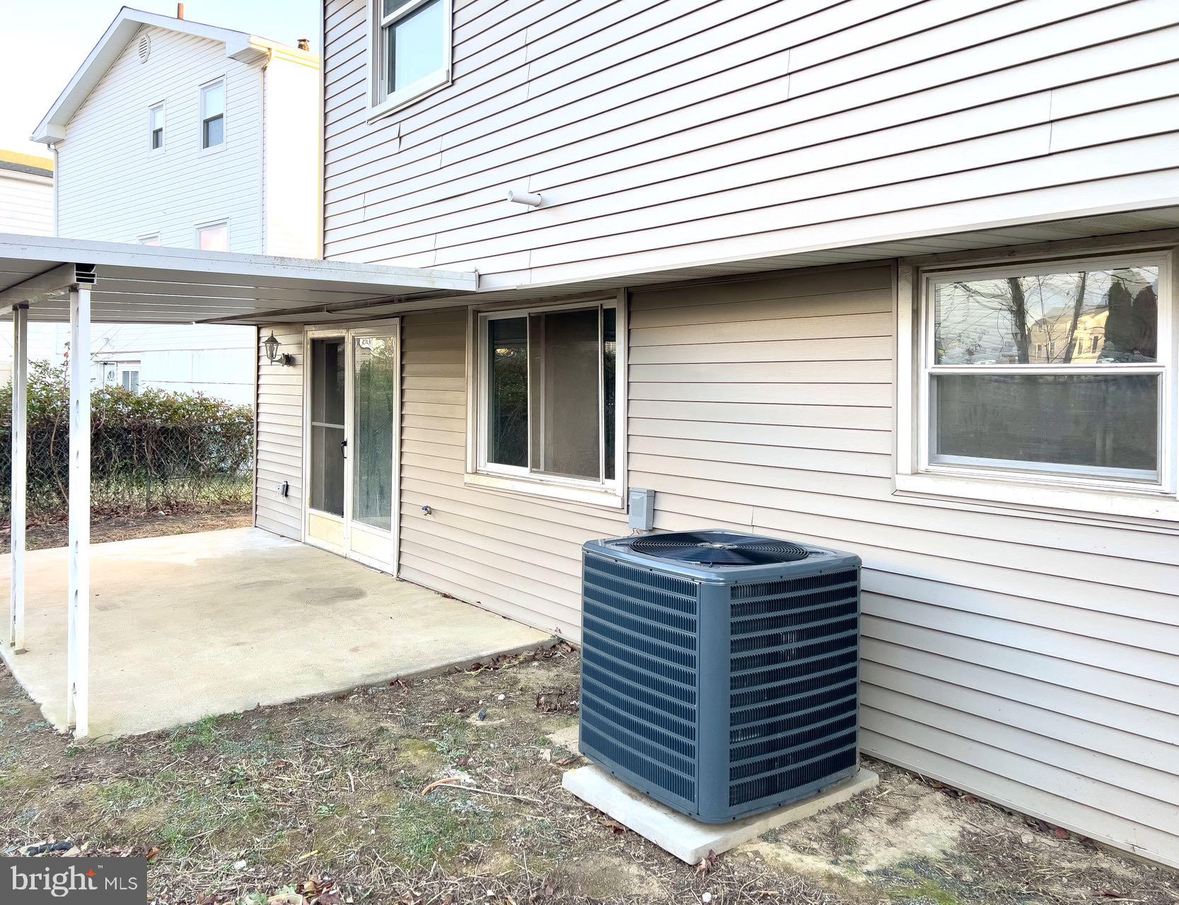 PHILADELPHIA (NORTHEAST) - Residential