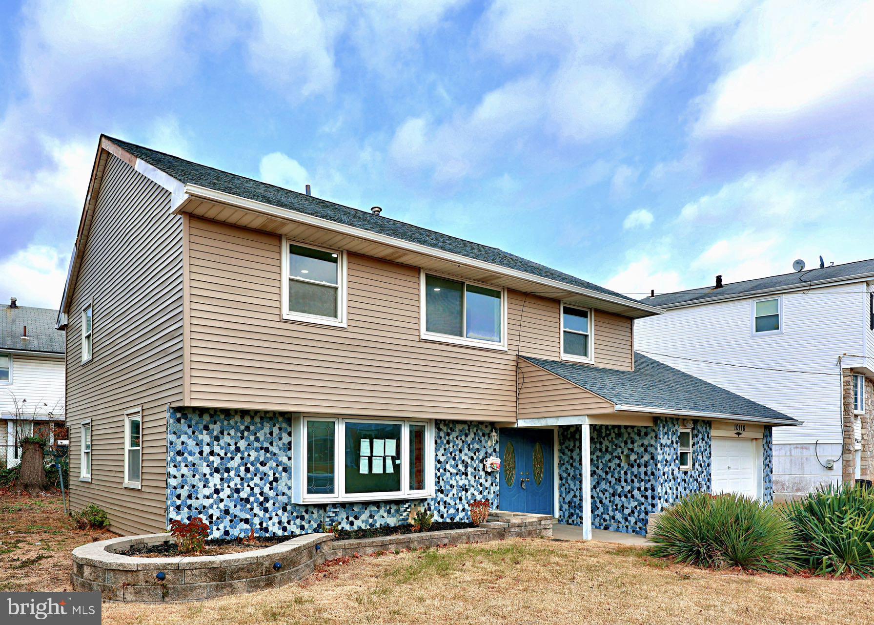 PHILADELPHIA (NORTHEAST) - Residential