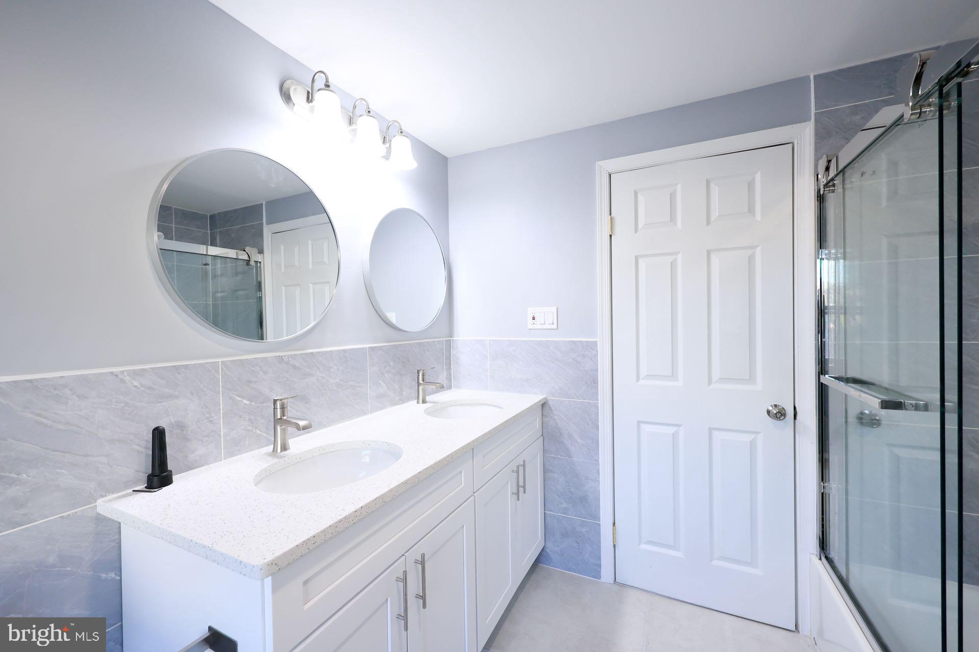 PHILADELPHIA (NORTHEAST) - Residential