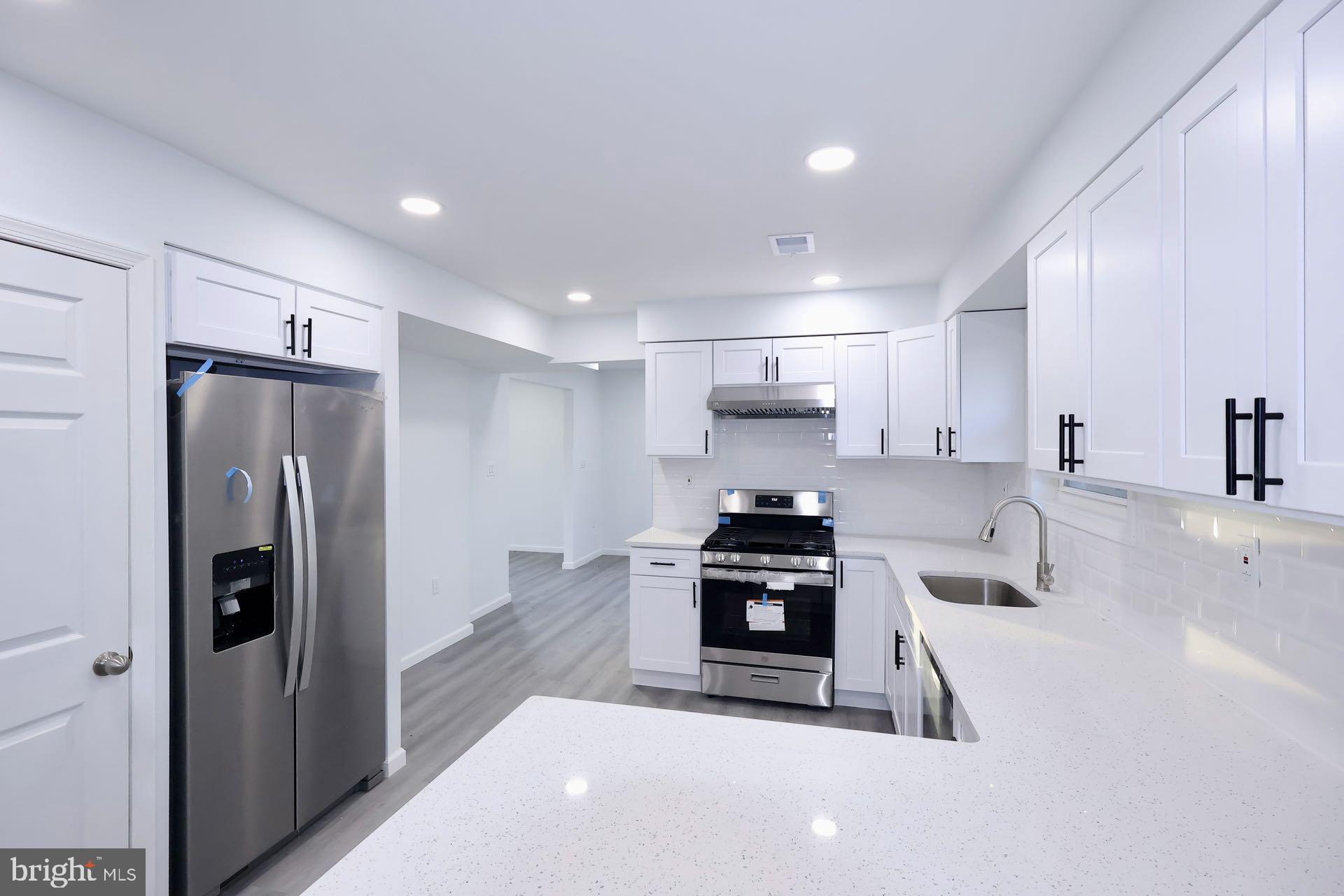 PHILADELPHIA (NORTHEAST) - Residential