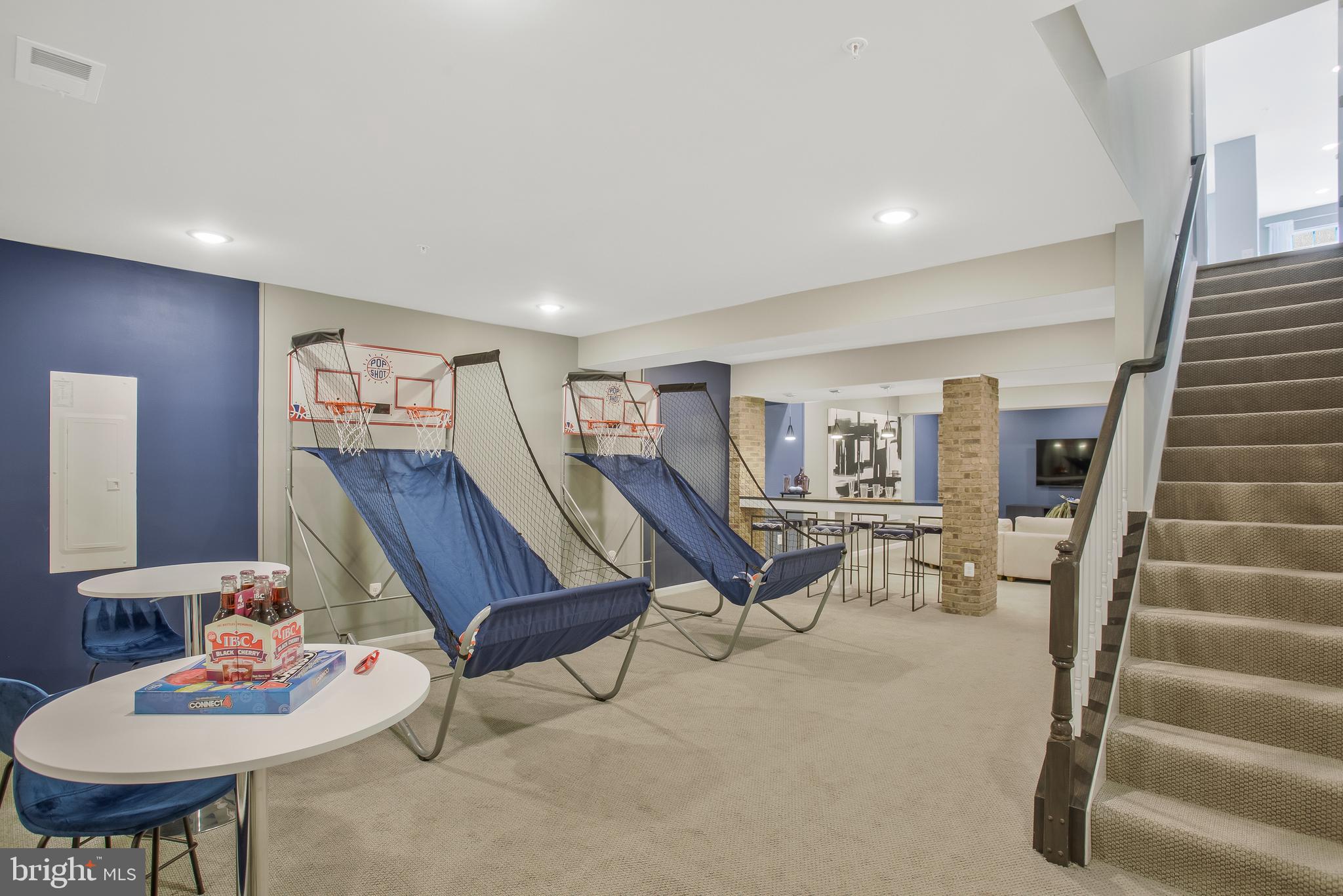 FAIRWAY ESTATES - Residential