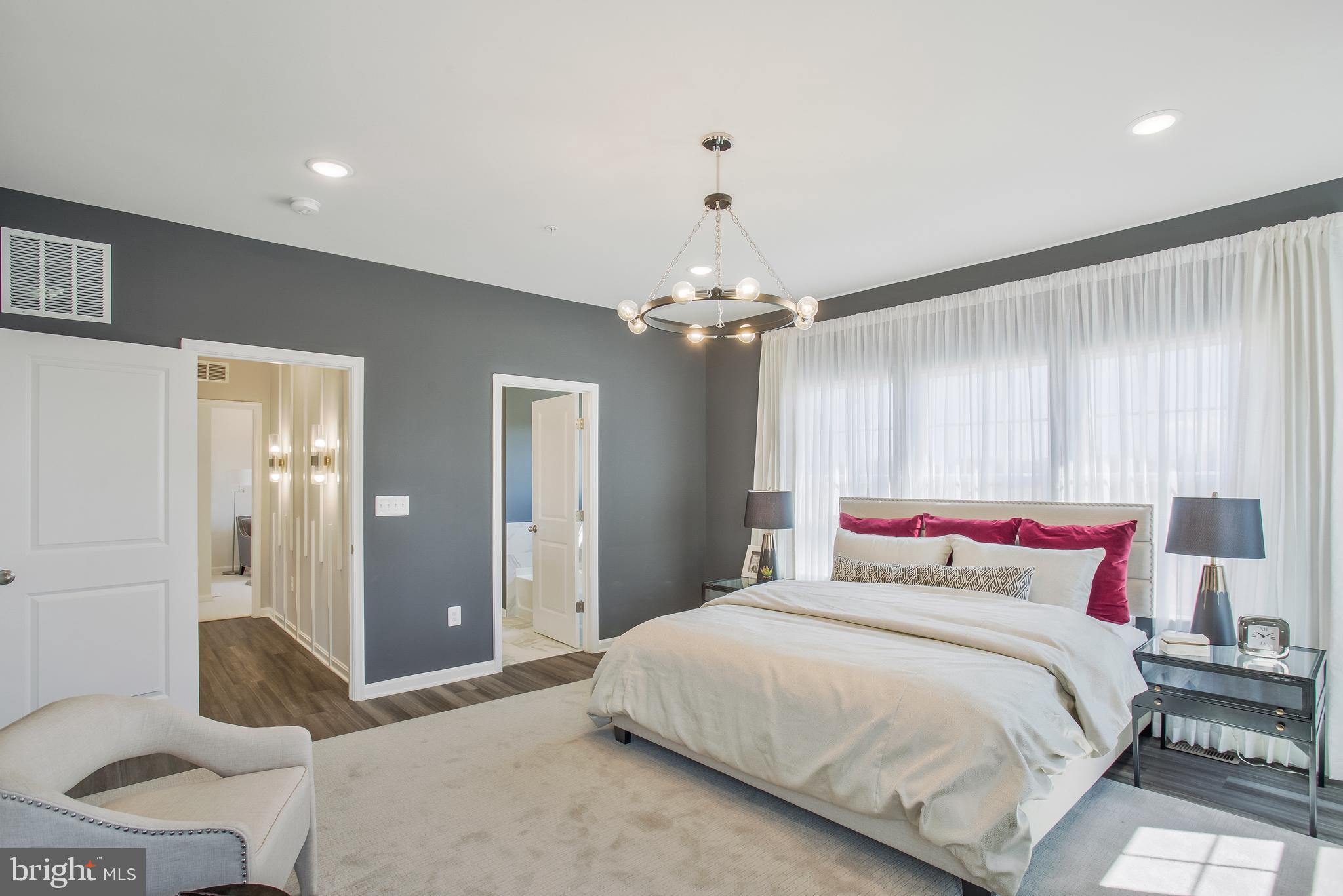 FAIRWAY ESTATES - Residential