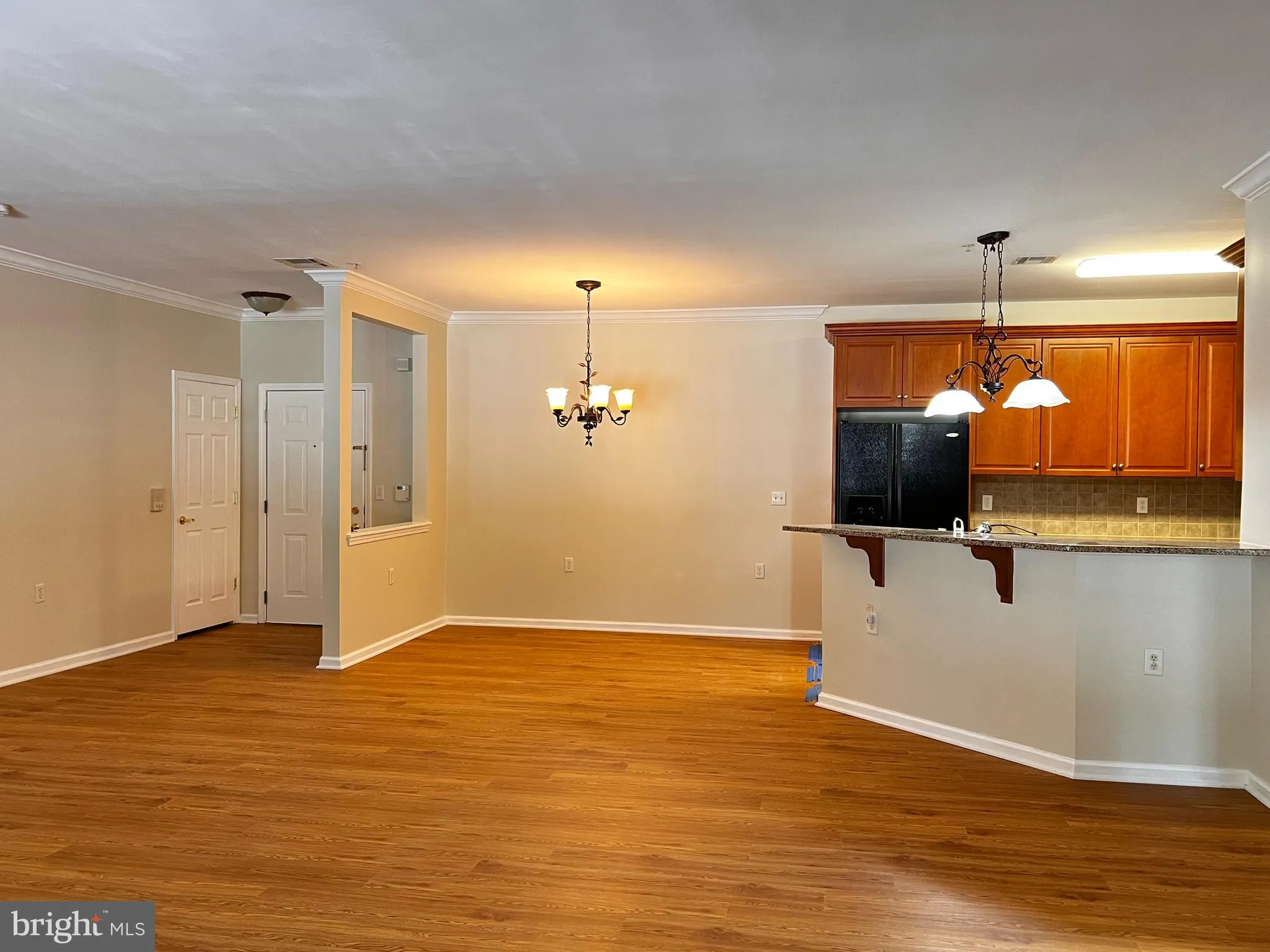 Ewing, New Jersey 08618, United States, 2 Bedrooms Bedrooms, ,2 BathroomsBathrooms,Residential,Active,164551