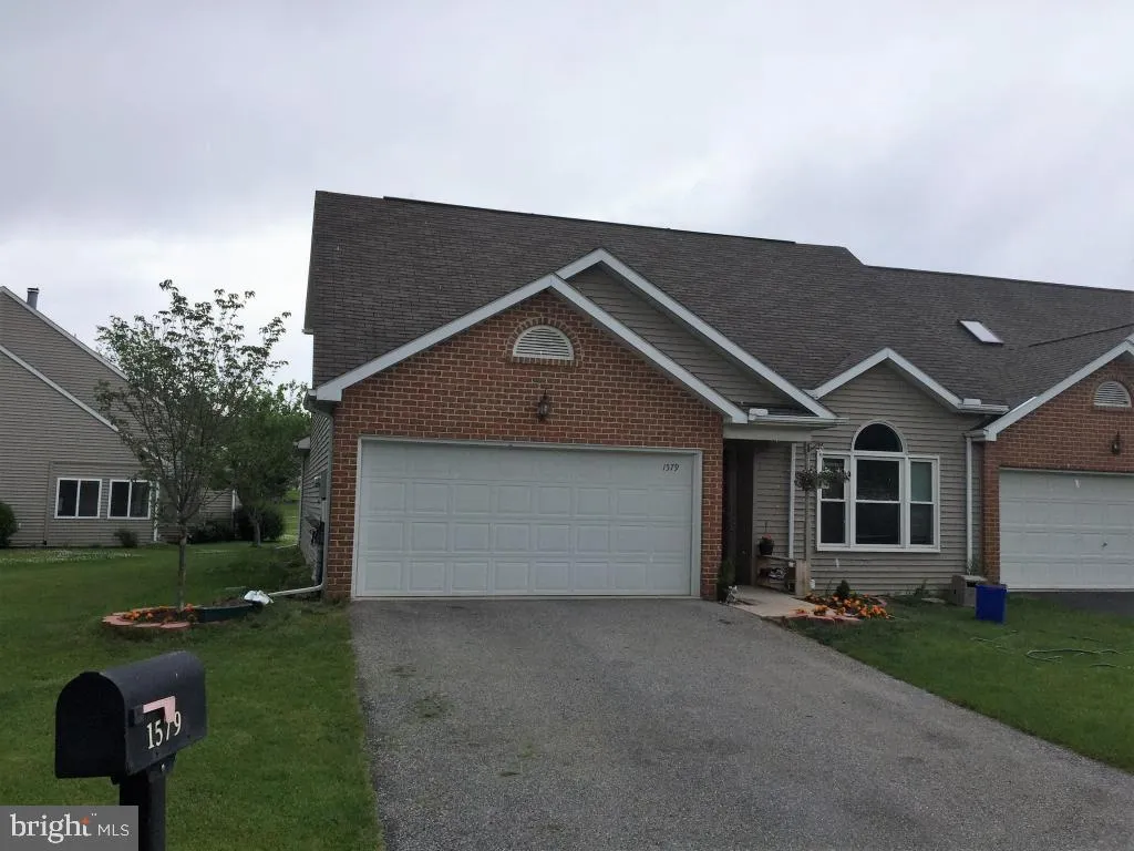 1579 Macintosh Way, Hummelstown, PA 17036
