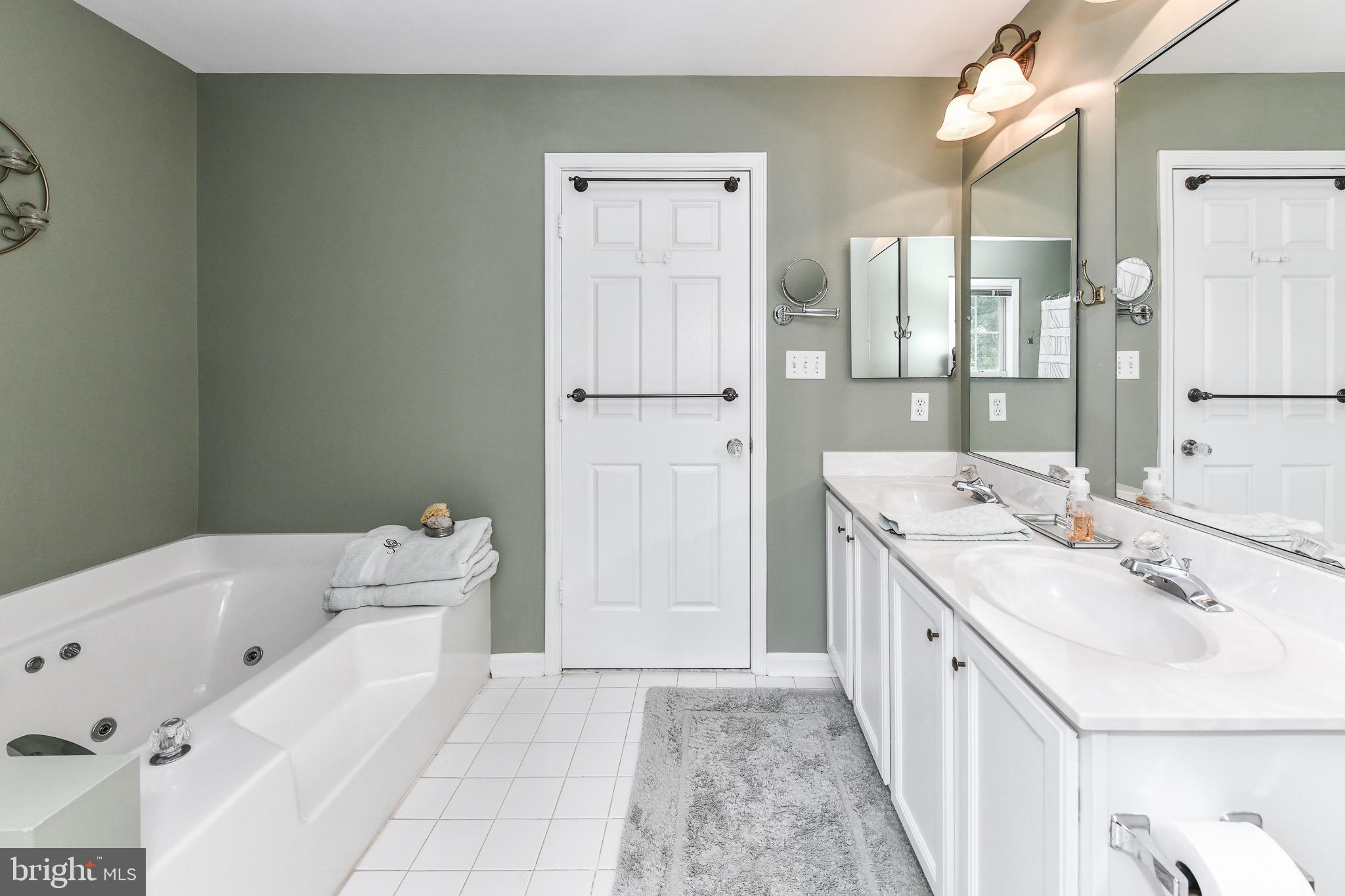 GREEN HILL FARM - Residential Lease