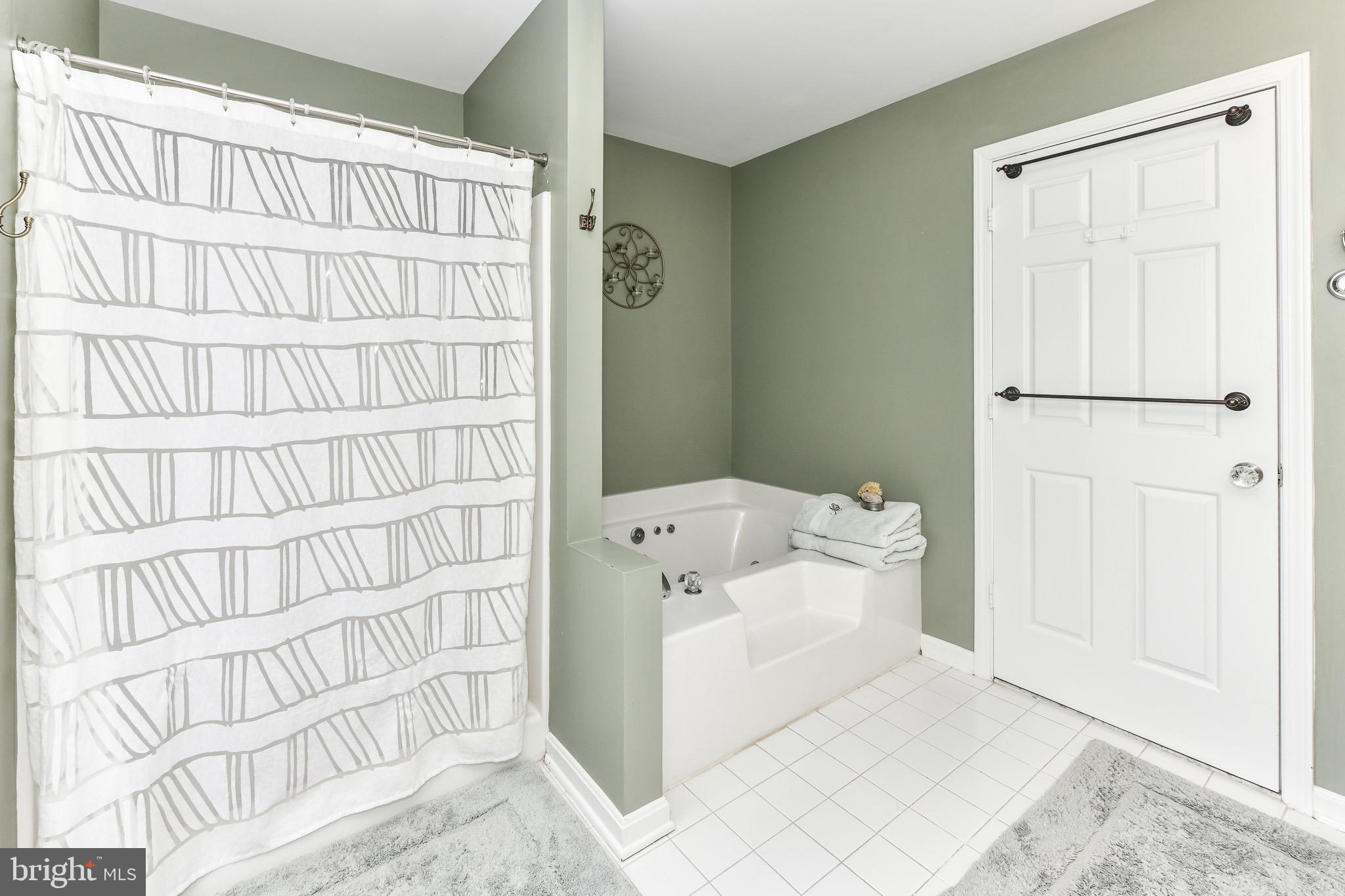 GREEN HILL FARM - Residential Lease