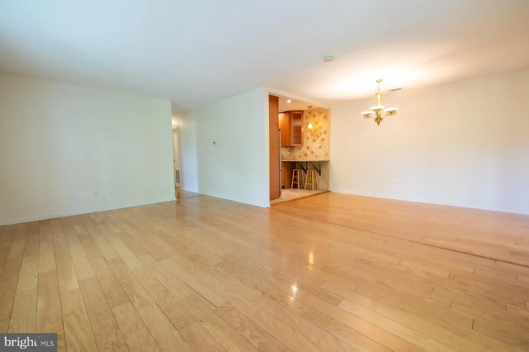 Penllyn, Pennsylvania 19422, United States, 3 Bedrooms Bedrooms, ,2 BathroomsBathrooms,Residential,Contingent,121727