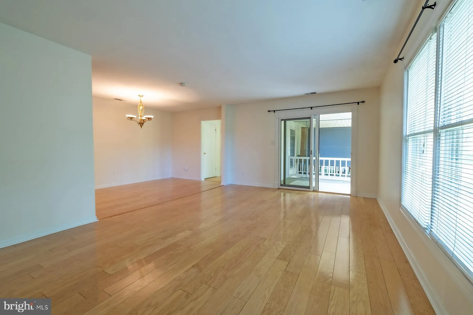 Penllyn, Pennsylvania 19422, United States, 3 Bedrooms Bedrooms, ,2 BathroomsBathrooms,Residential,Contingent,121727