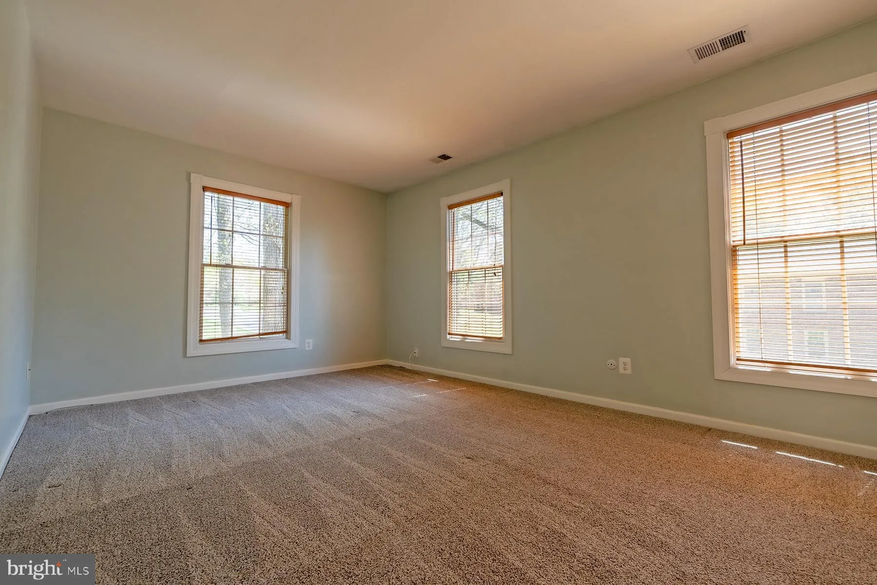 Penllyn, Pennsylvania 19422, United States, 3 Bedrooms Bedrooms, ,2 BathroomsBathrooms,Residential,Contingent,121727