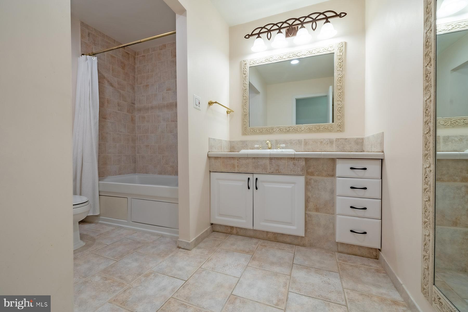 GEORGETOWN OF PHIL - Residential