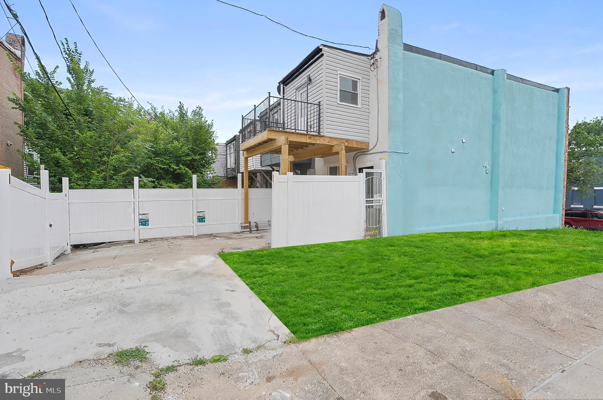 BROADWAY EAST - Residential