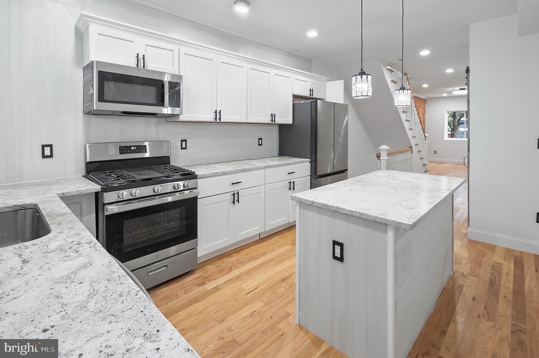 BROADWAY EAST - Residential