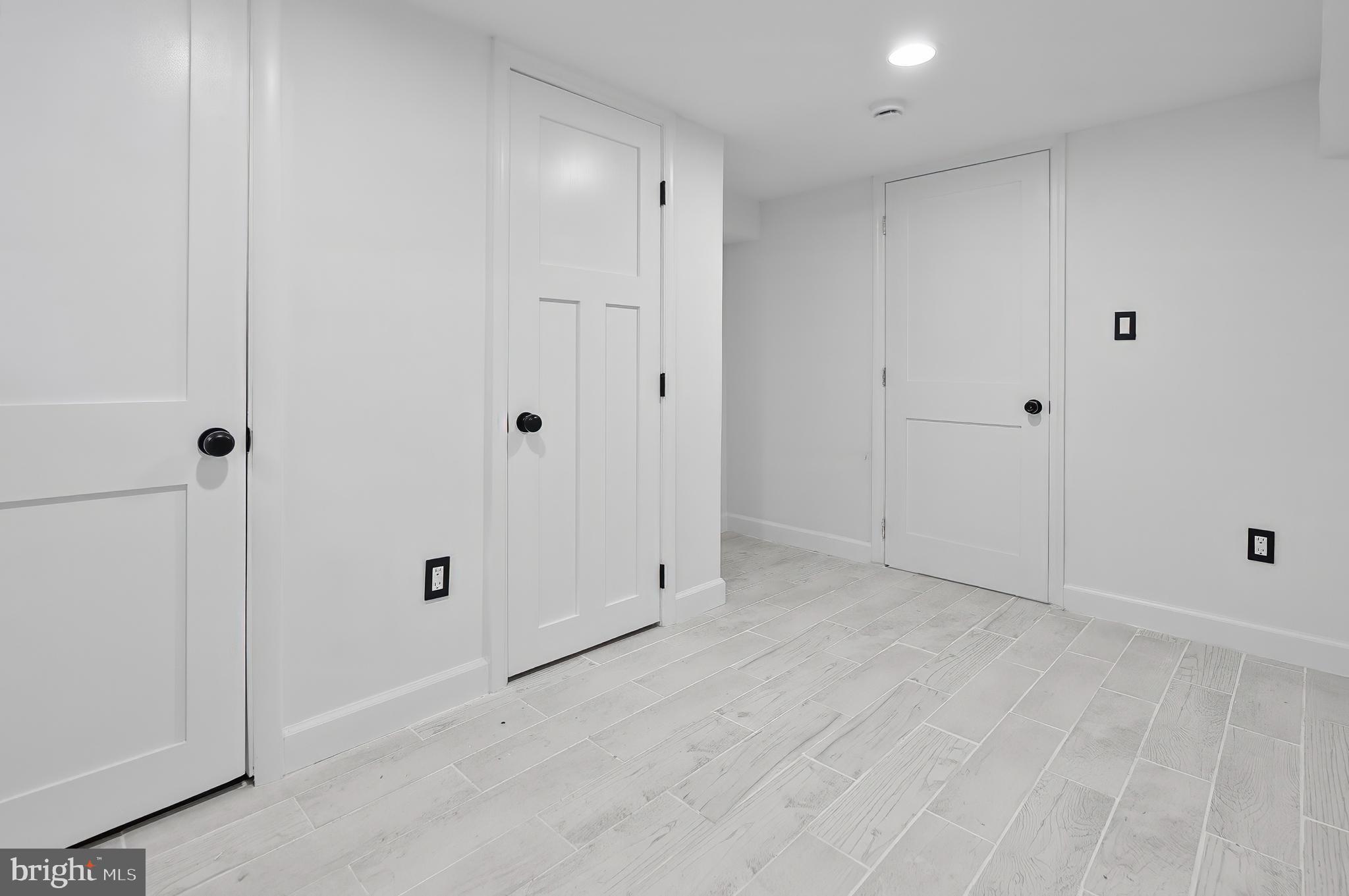 BROADWAY EAST - Residential