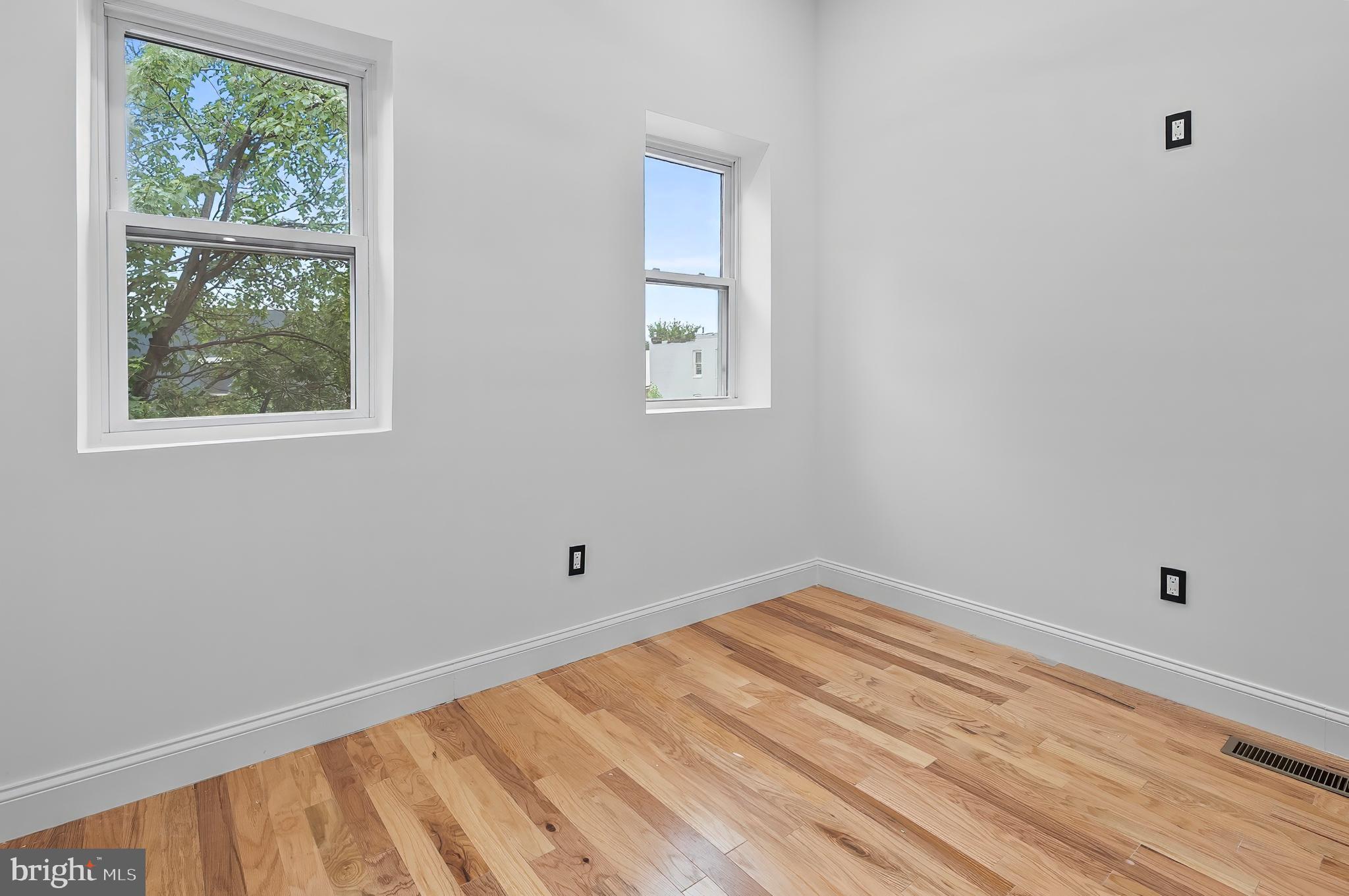 BROADWAY EAST - Residential