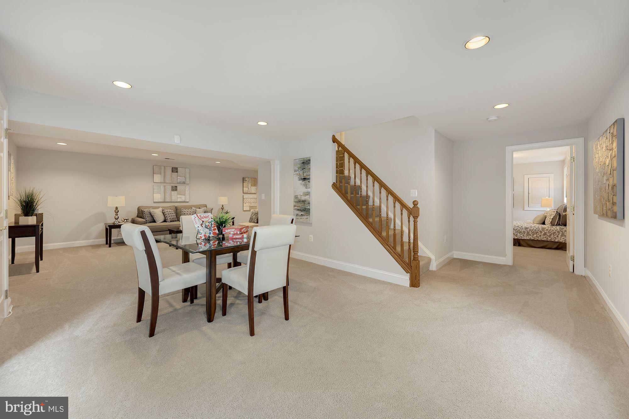 FAIRWAY HILLS - Residential