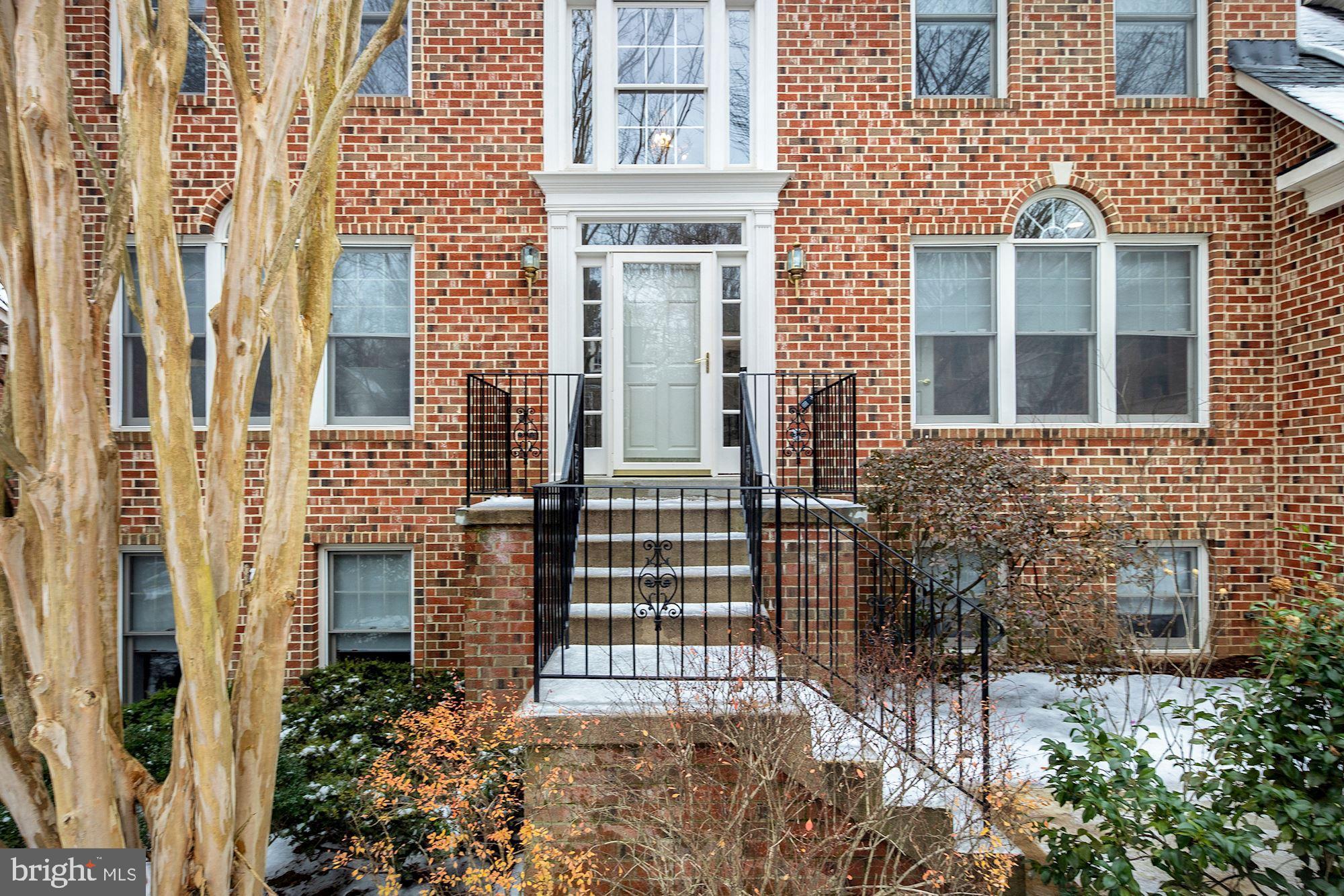 FAIRWAY HILLS - Residential