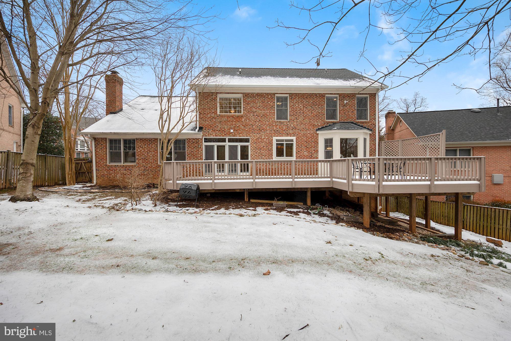 FAIRWAY HILLS - Residential