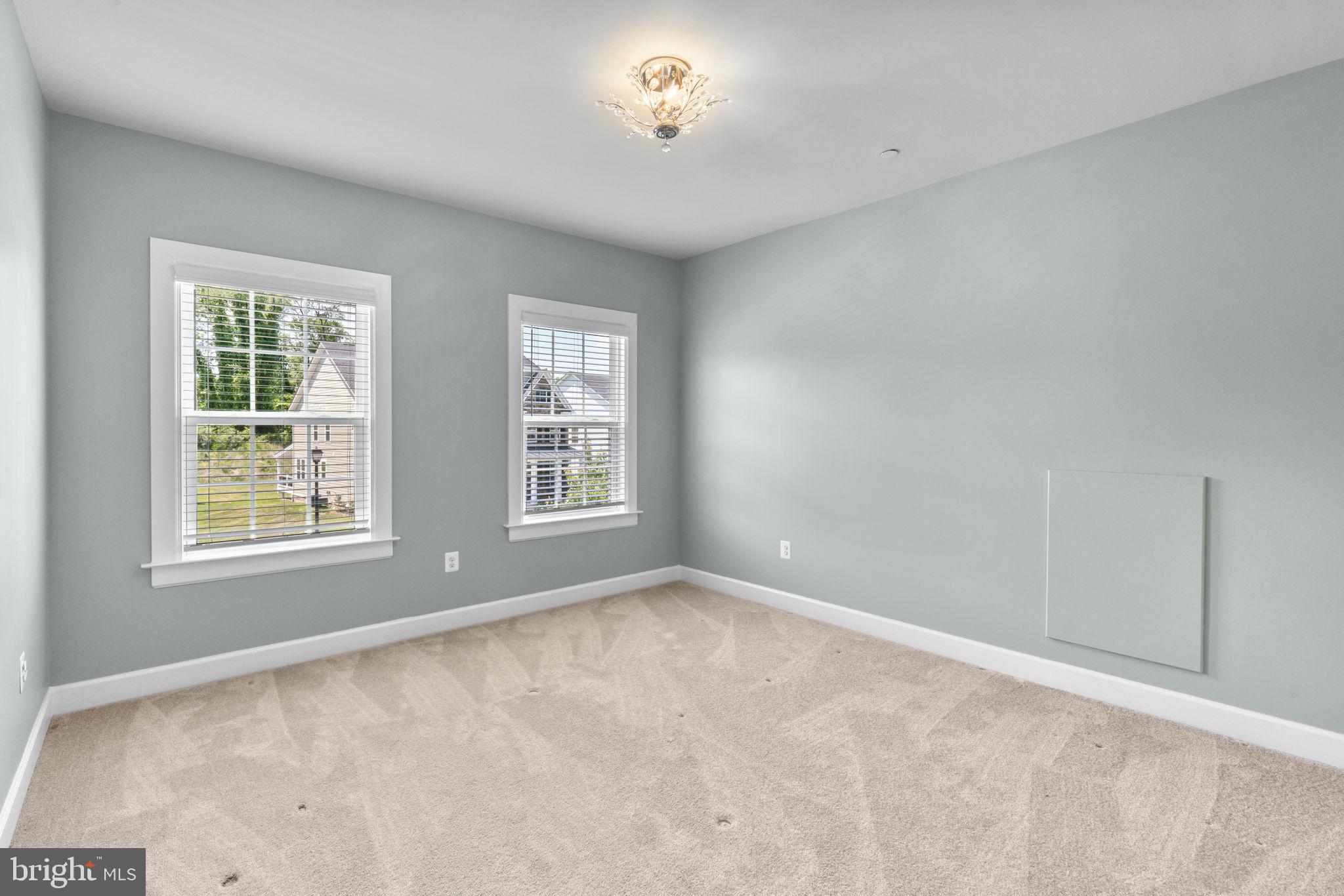 TURF VALLEY - Residential