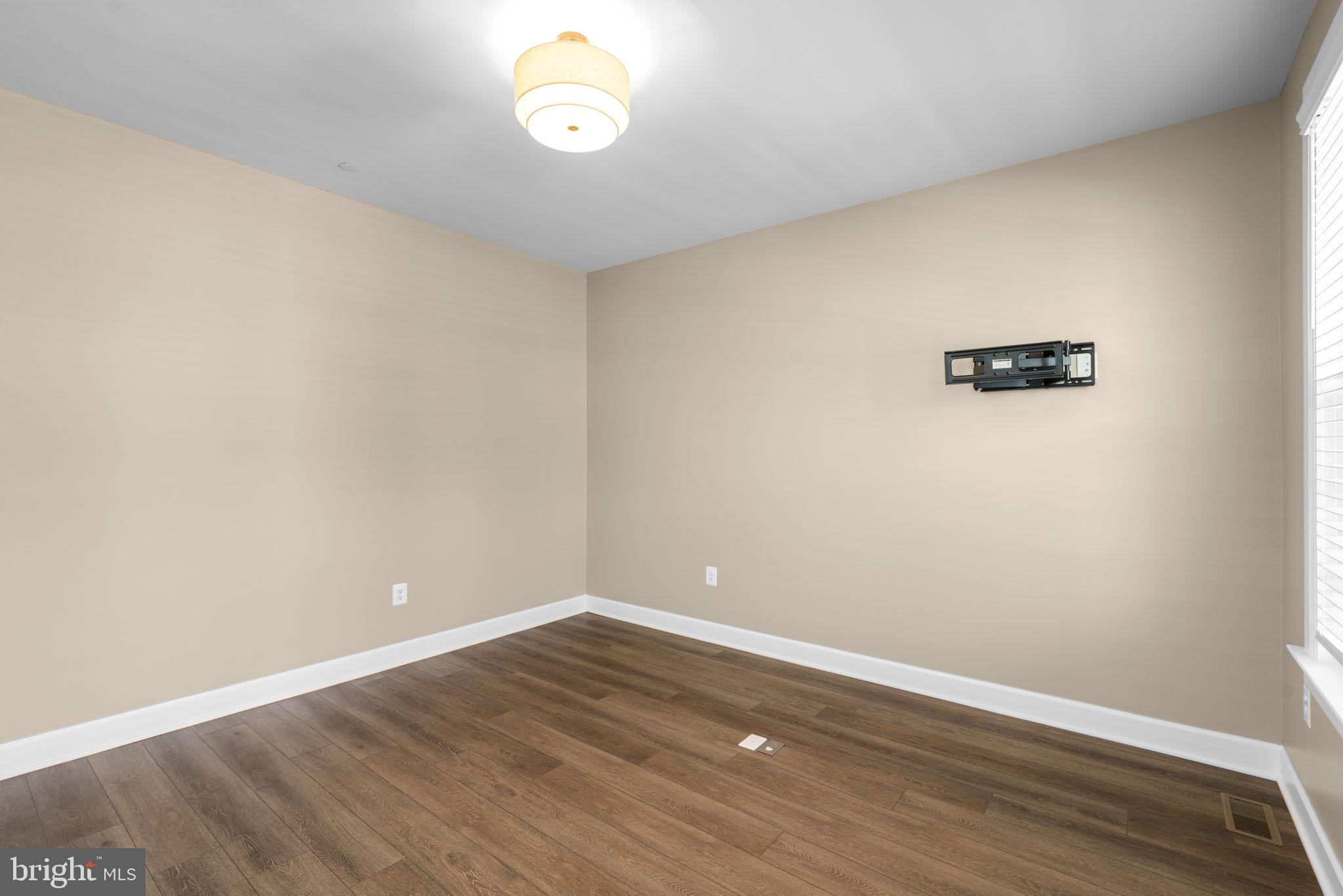 TURF VALLEY - Residential