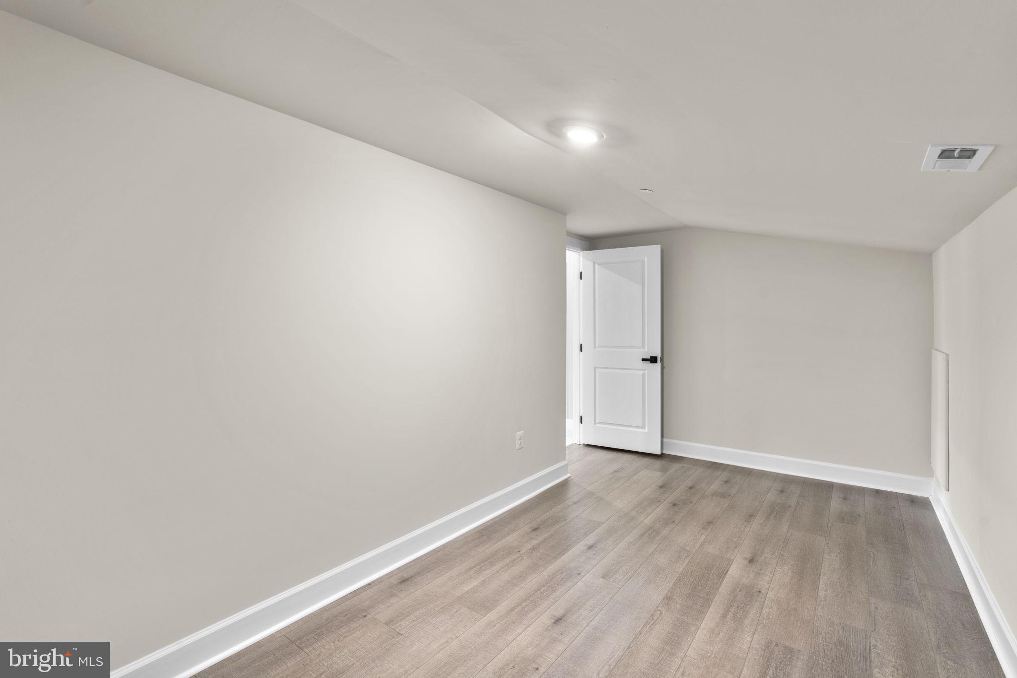TURF VALLEY - Residential