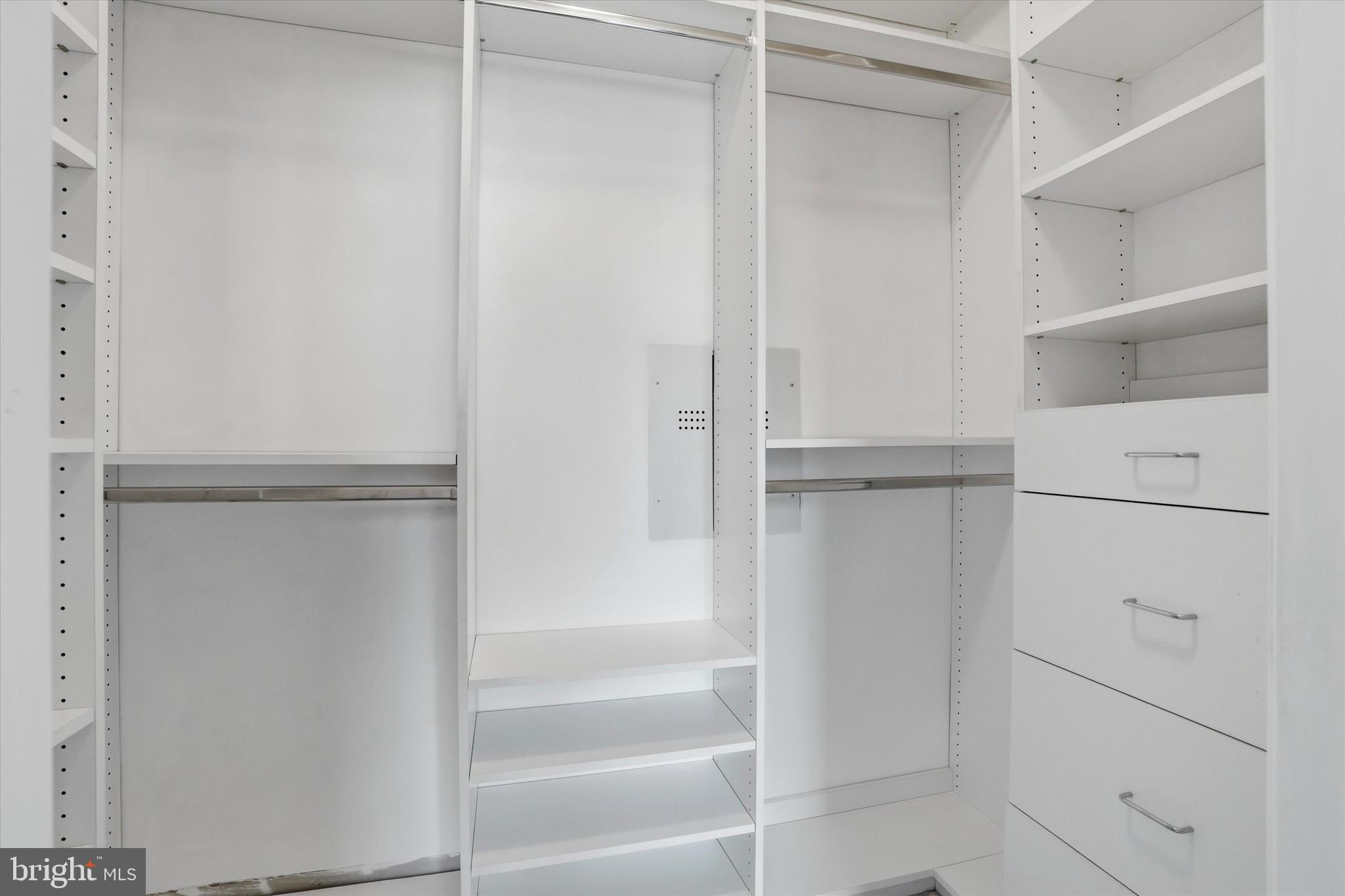 THE GRANDE AT RIVERVIEW - Residential