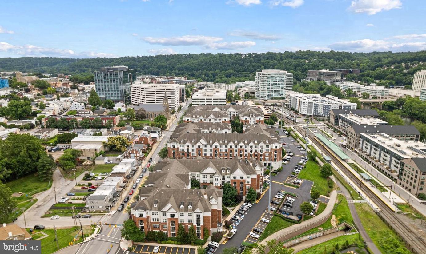 THE GRANDE AT RIVERVIEW - Residential