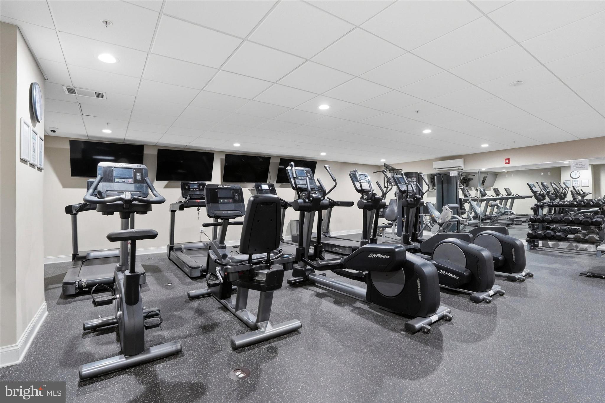 THE GRANDE AT RIVERVIEW - Residential