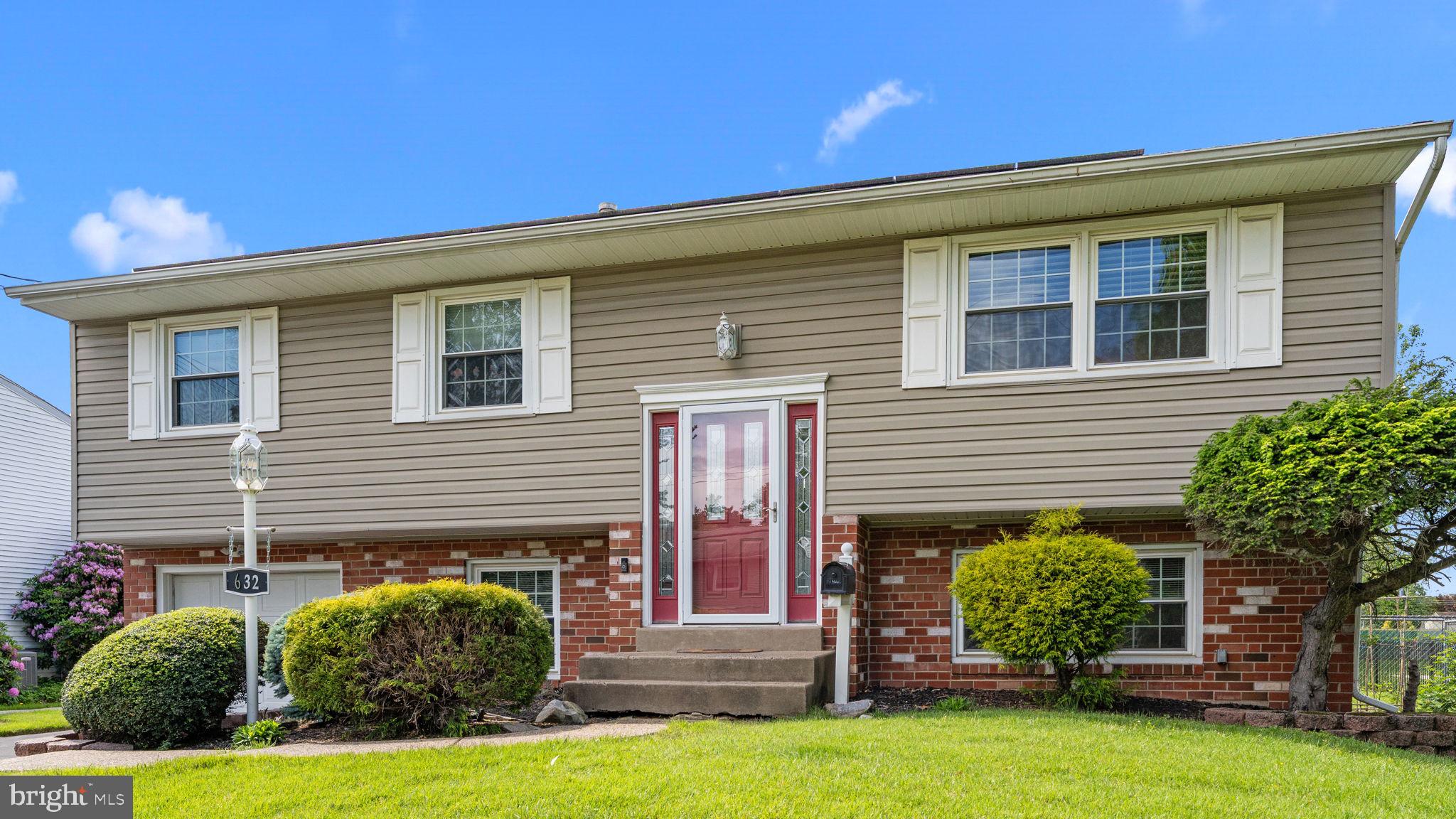 632 PICKERING ROAD