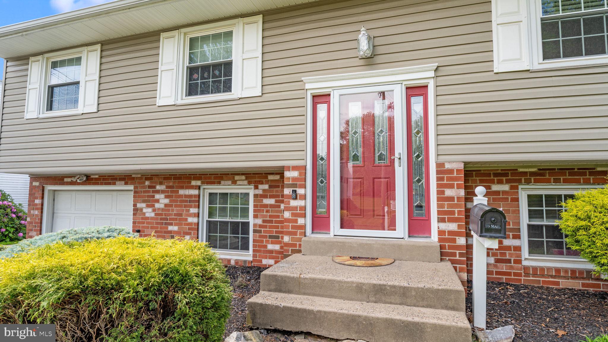 632 PICKERING ROAD