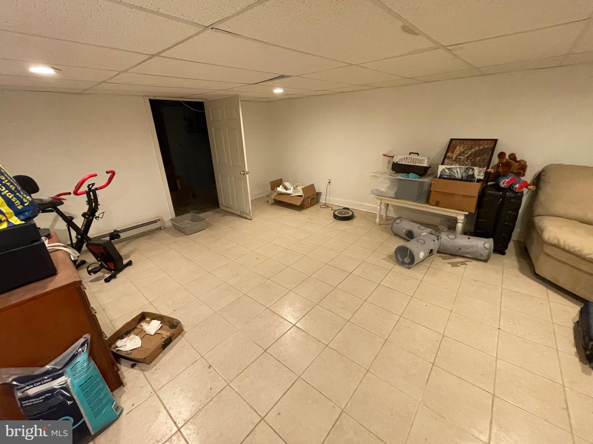 CENTER CITY - Residential Income