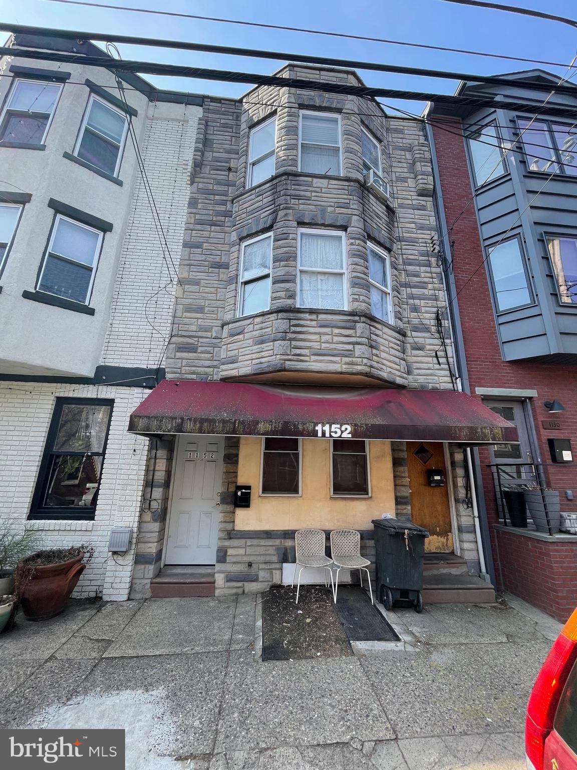 Great location! Nice duplex off 13th and Ellsworth st, close to subway and bus stops. first floor features 1 bedroom 1 bathroom, nice backyard plus partial finished basement. second floor features 4 spacious bedrooms and 2 full bathrooms. both units are rented. separate entrance and separate meters.
1162 S 10th St, Triplex also for sale, we offer discount if you buy 2 properties as a package.