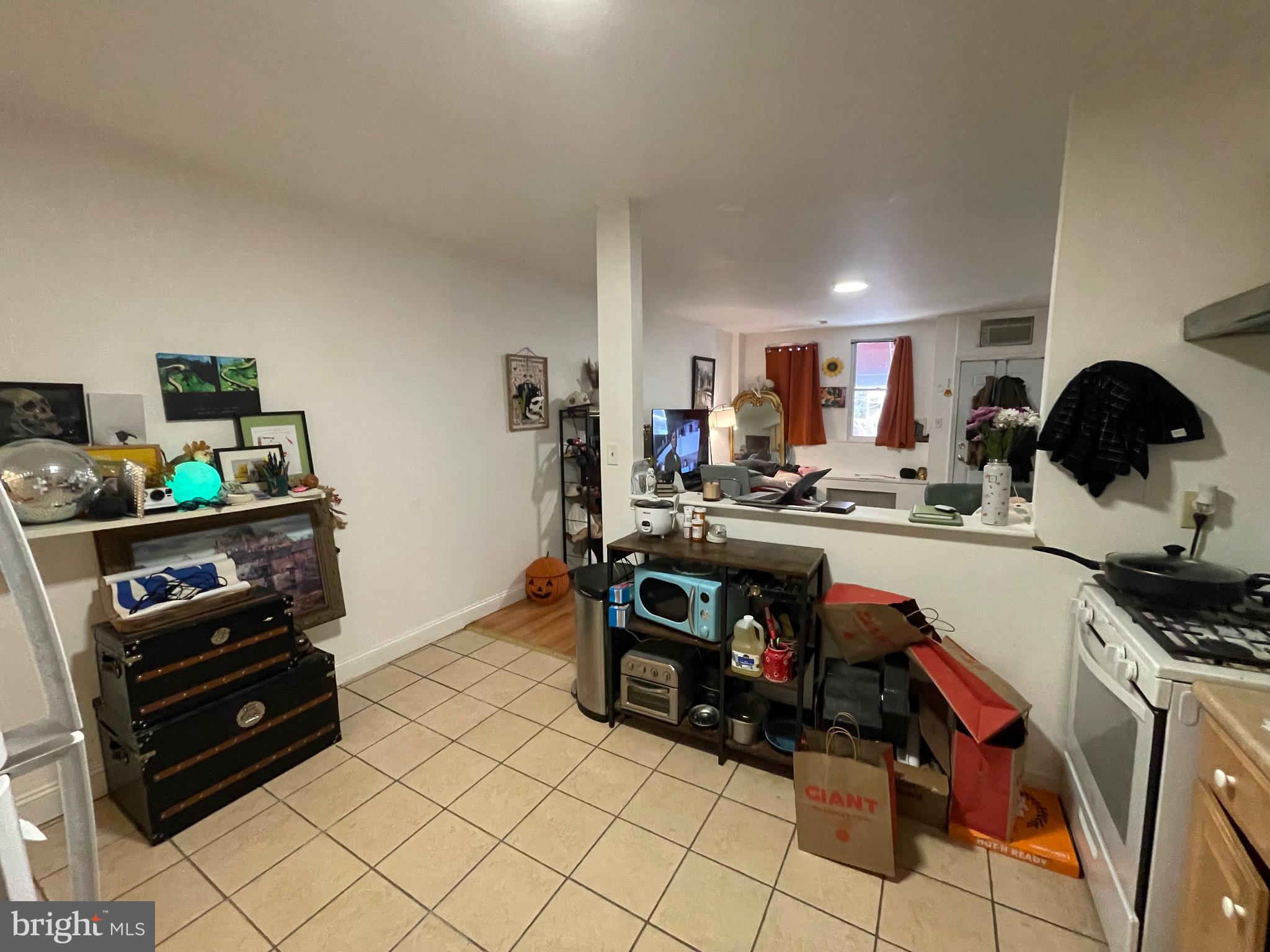 CENTER CITY - Residential Income