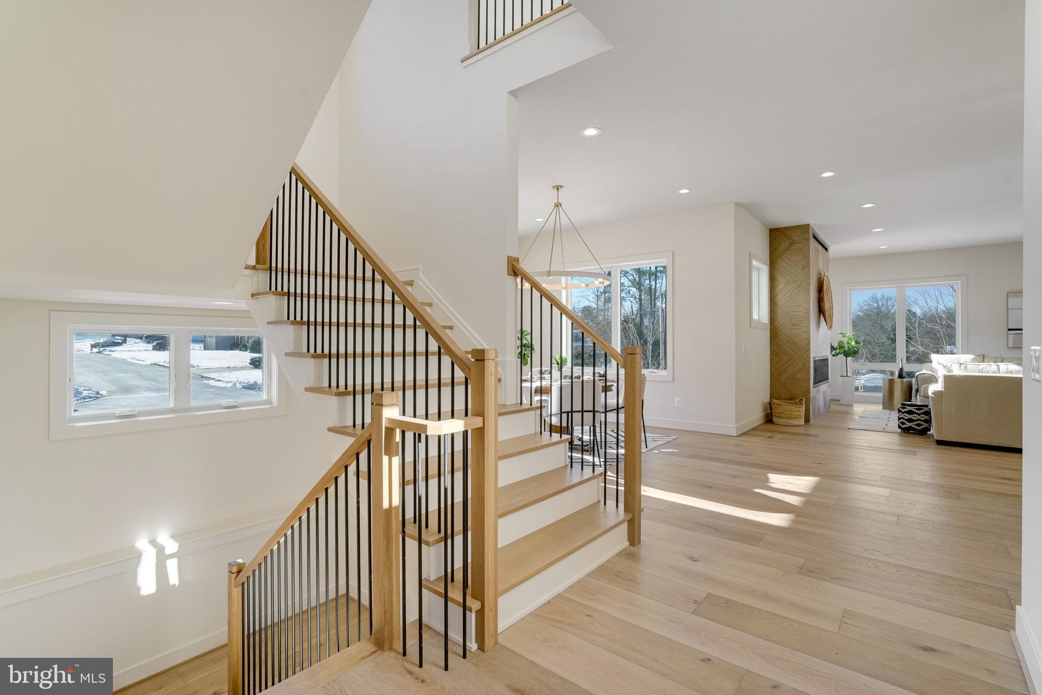 TOWN AND COUNTRY GARDENS - Residential