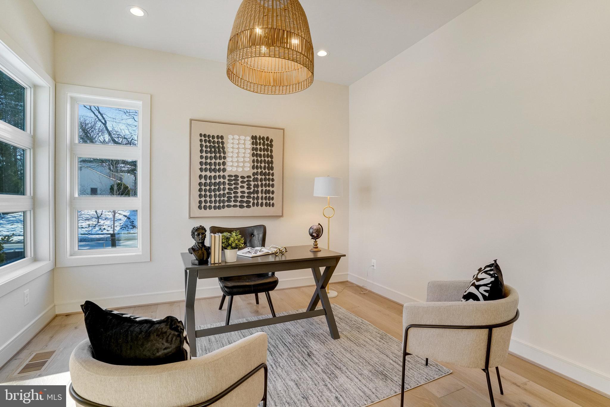 TOWN AND COUNTRY GARDENS - Residential