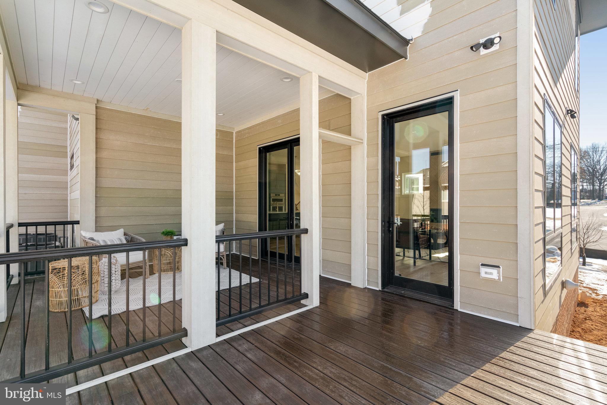 TOWN AND COUNTRY GARDENS - Residential