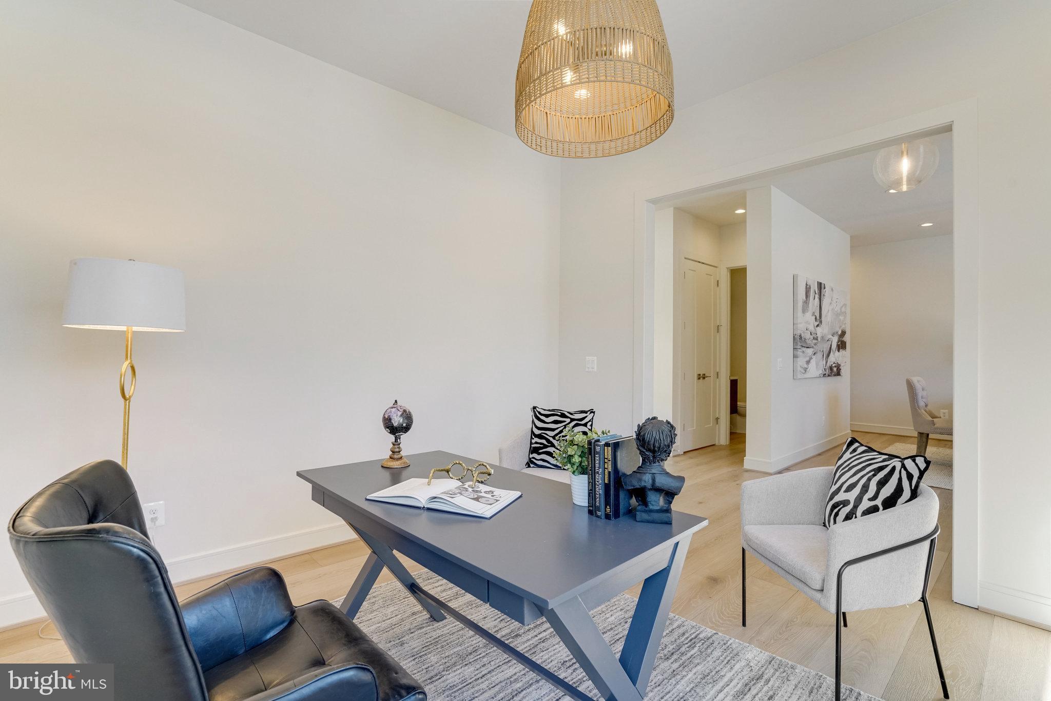 TOWN AND COUNTRY GARDENS - Residential