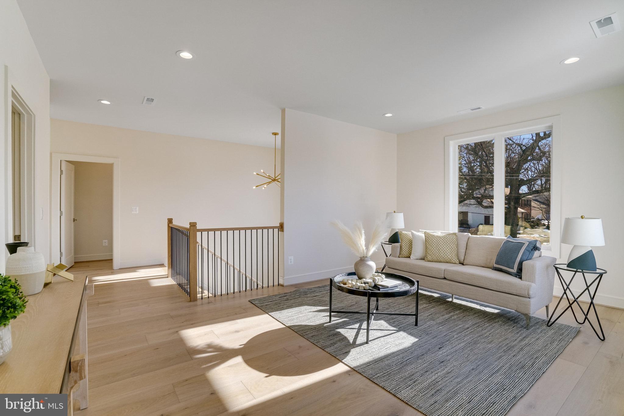 TOWN AND COUNTRY GARDENS - Residential