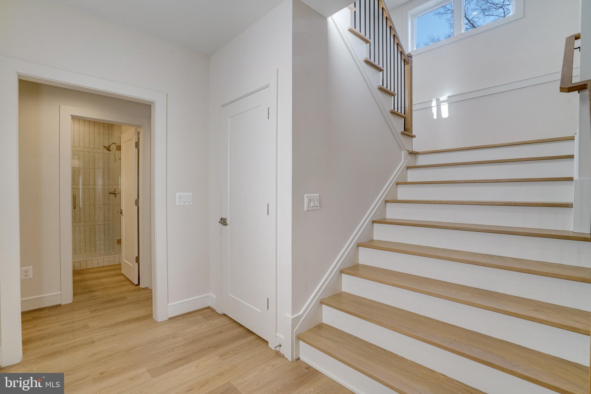 TOWN AND COUNTRY GARDENS - Residential