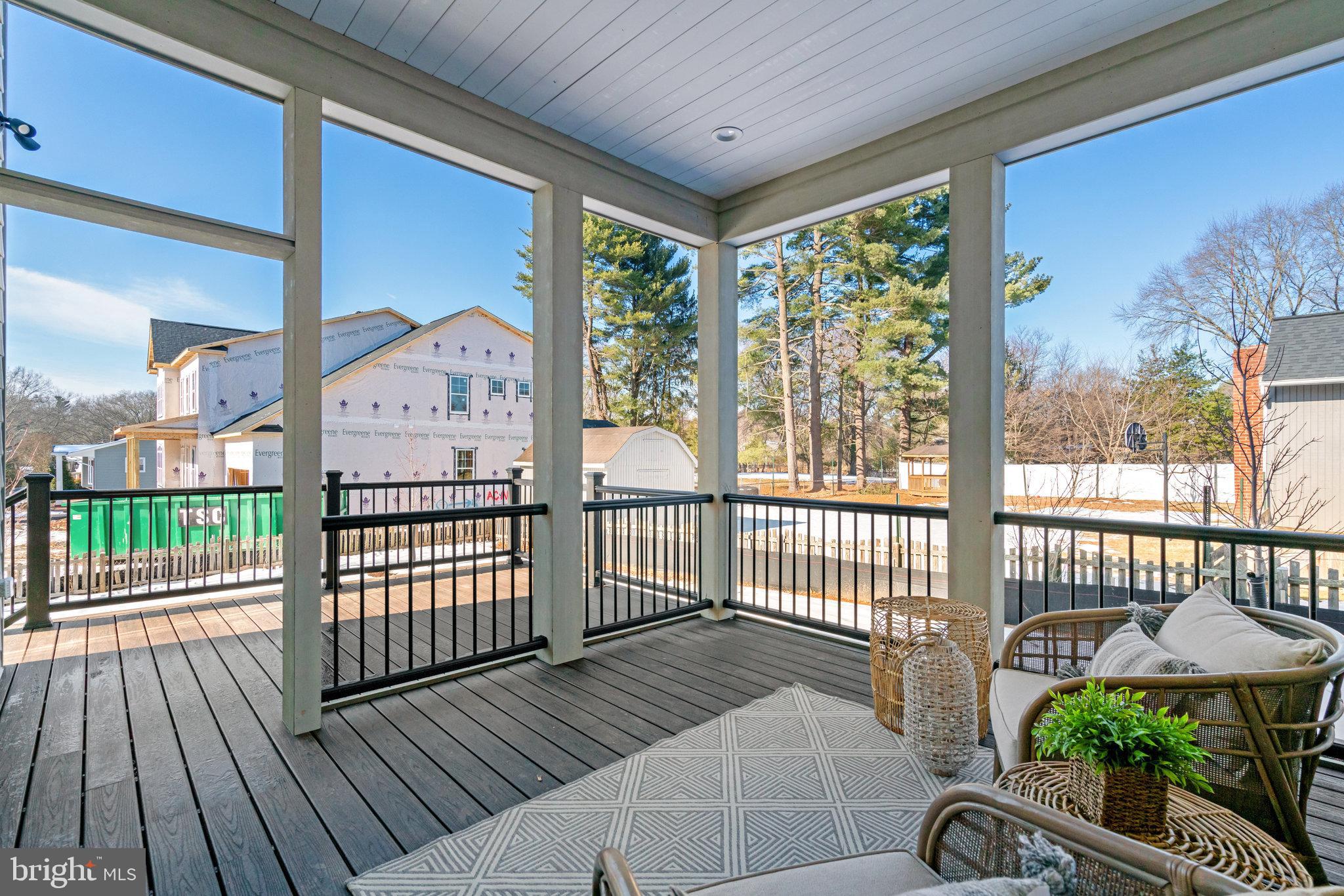 TOWN AND COUNTRY GARDENS - Residential