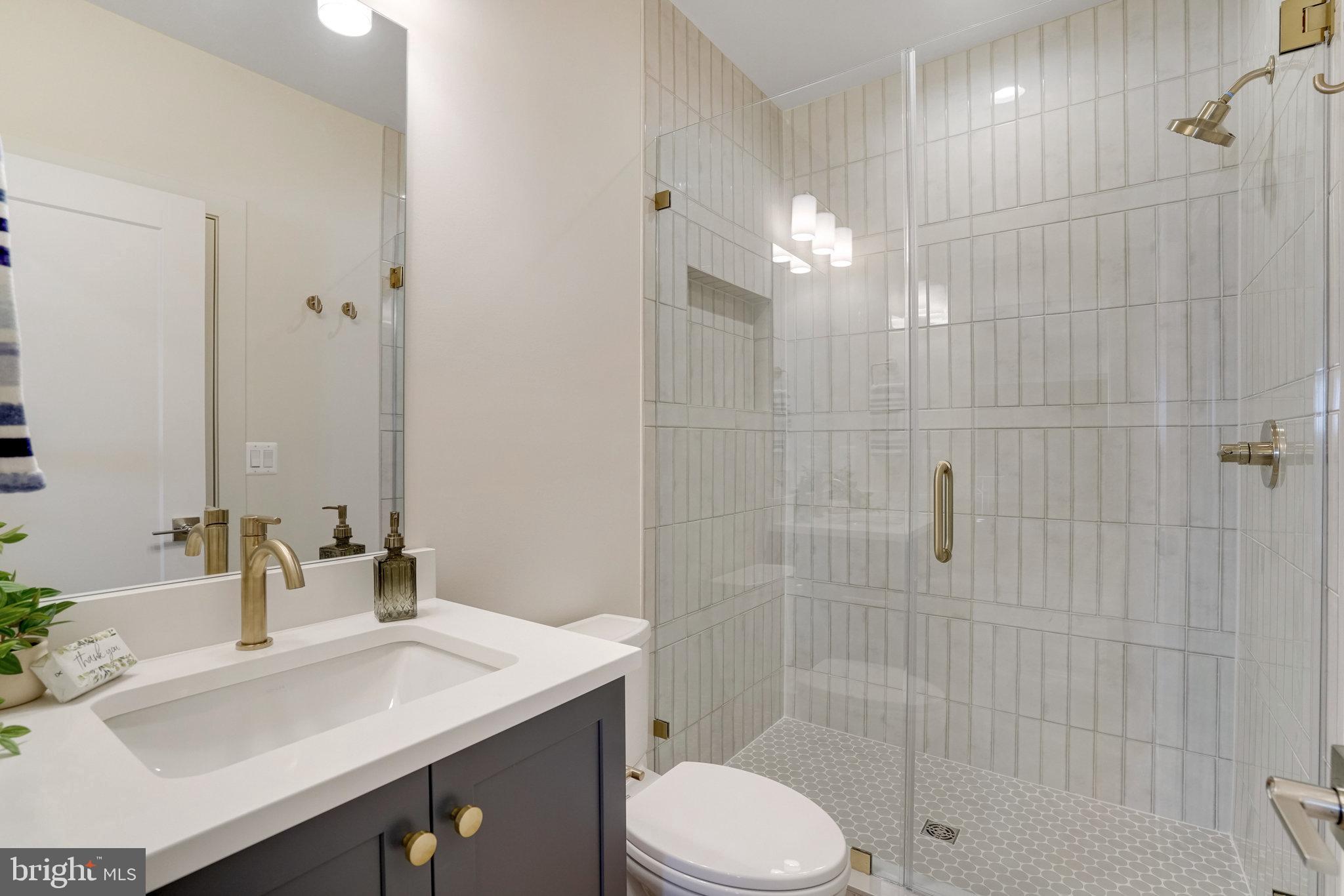 TOWN AND COUNTRY GARDENS - Residential