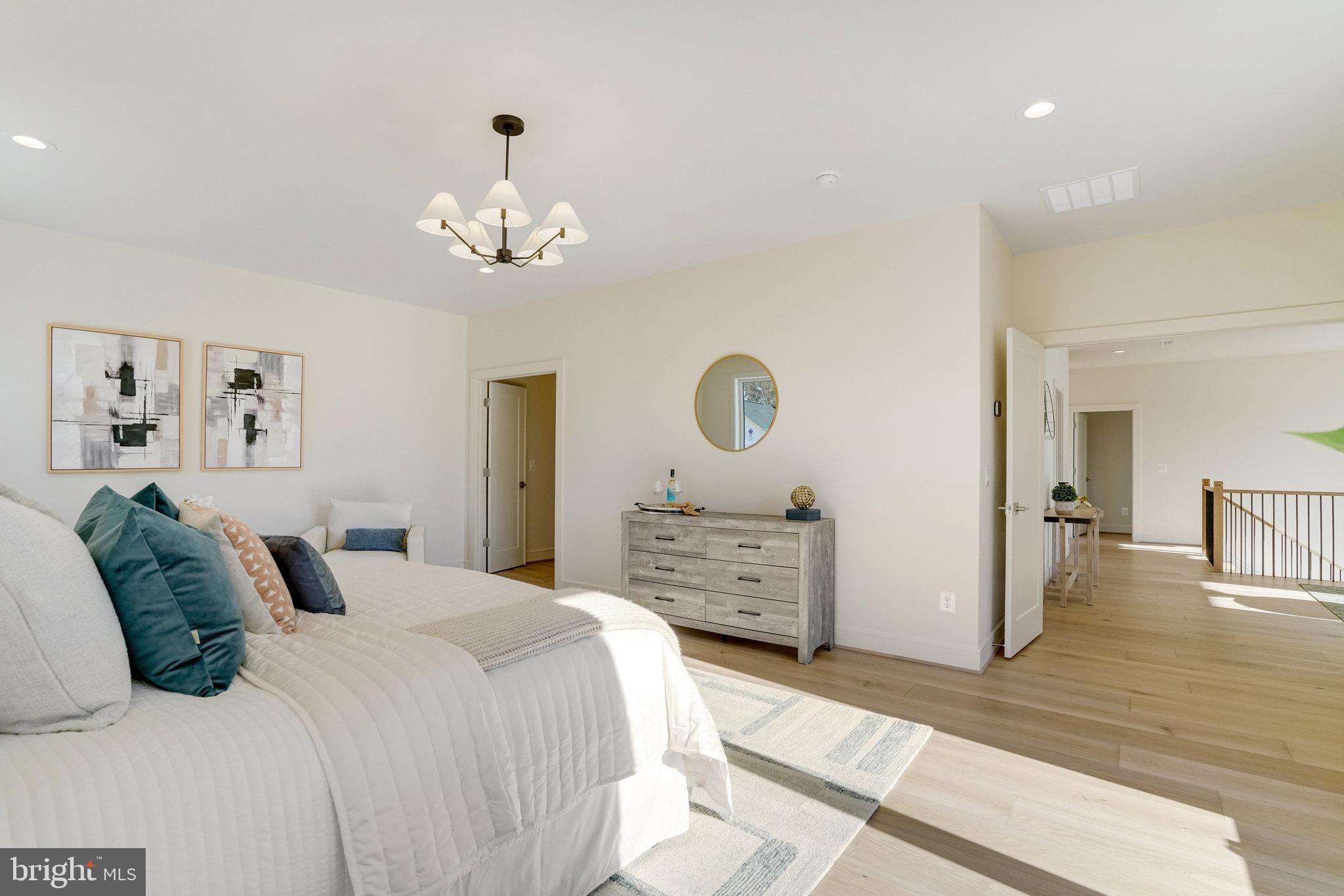 TOWN AND COUNTRY GARDENS - Residential