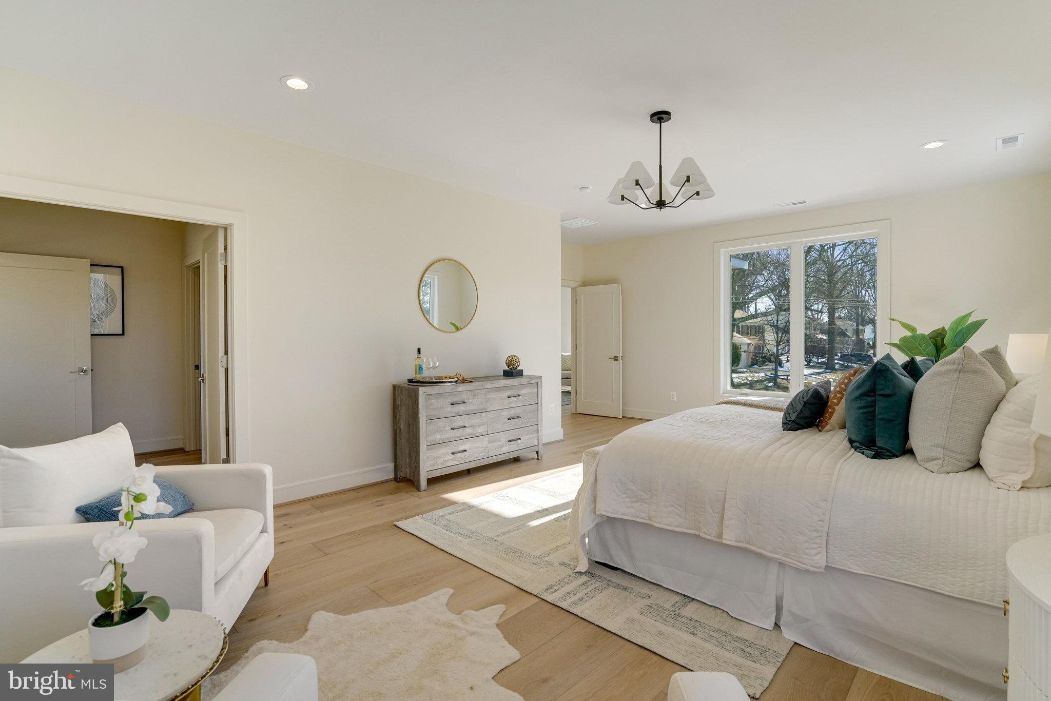 TOWN AND COUNTRY GARDENS - Residential