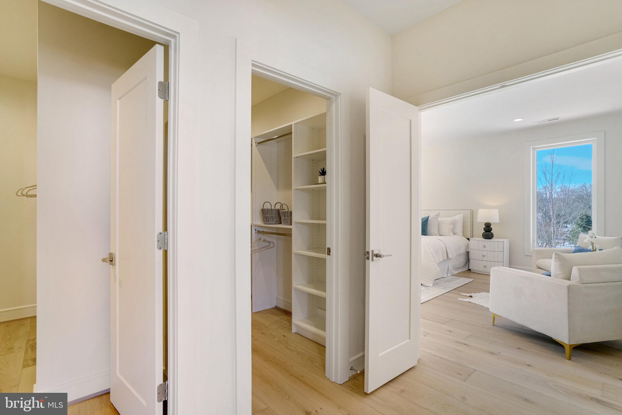 TOWN AND COUNTRY GARDENS - Residential