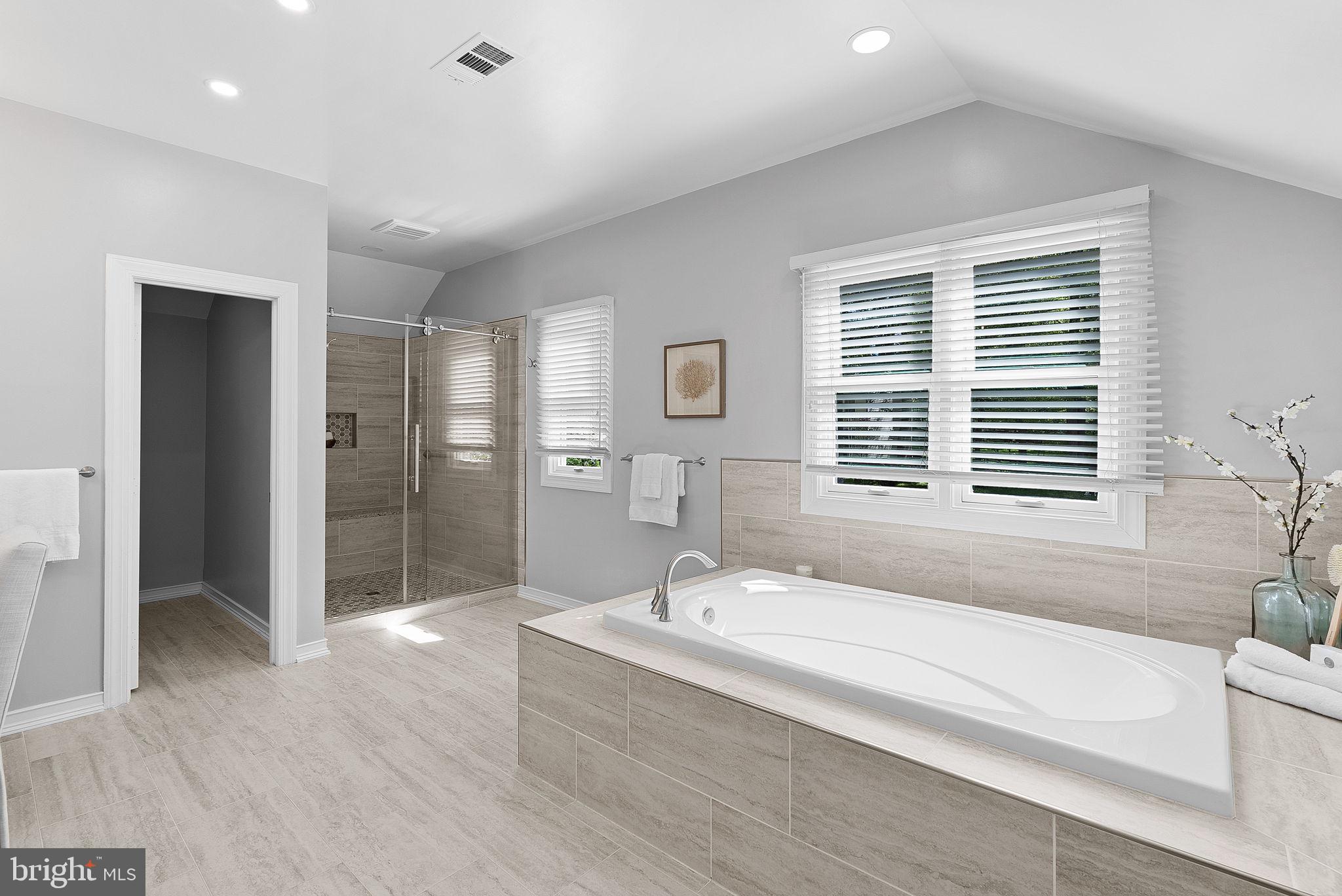 EVONSHIRE - Residential