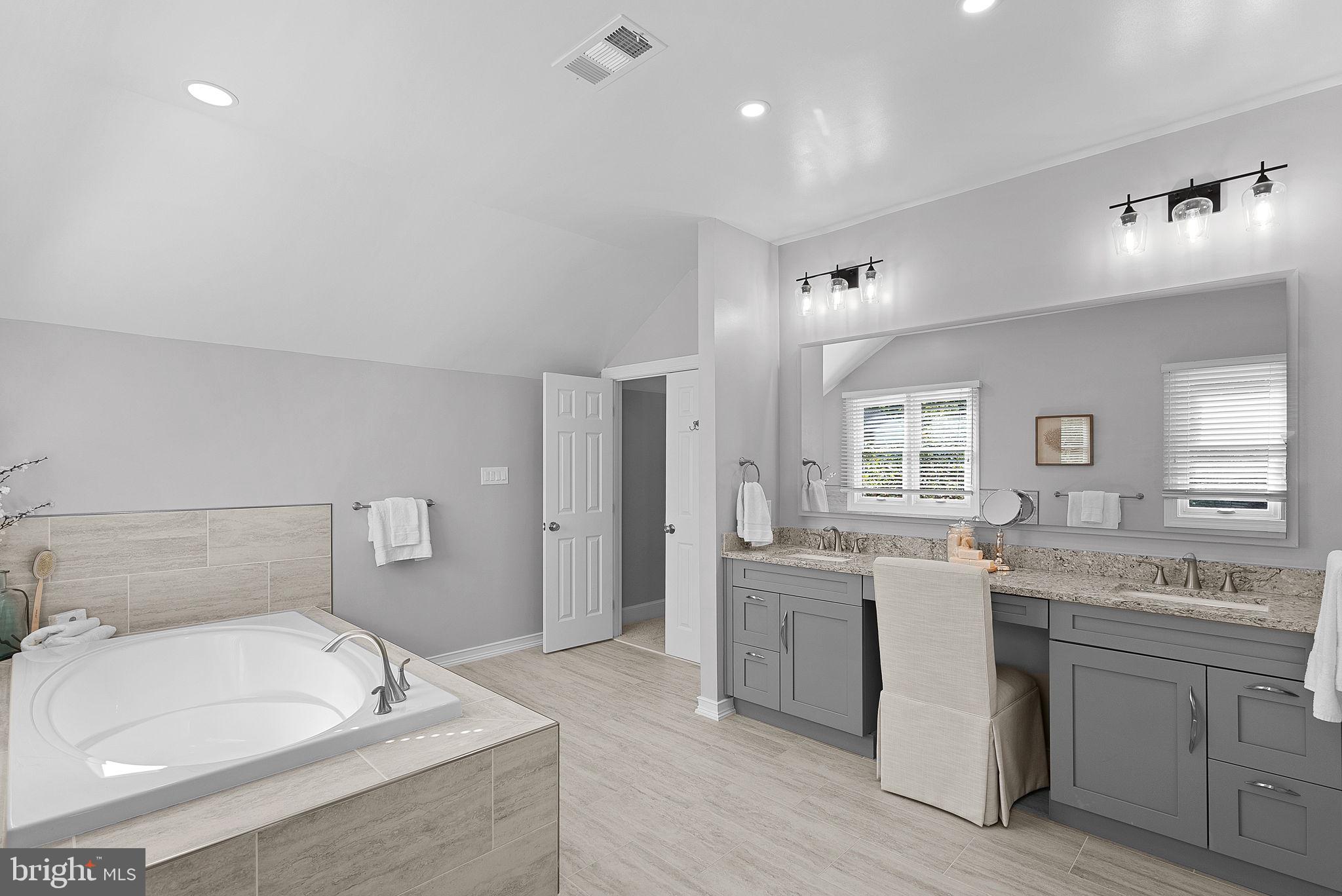 EVONSHIRE - Residential