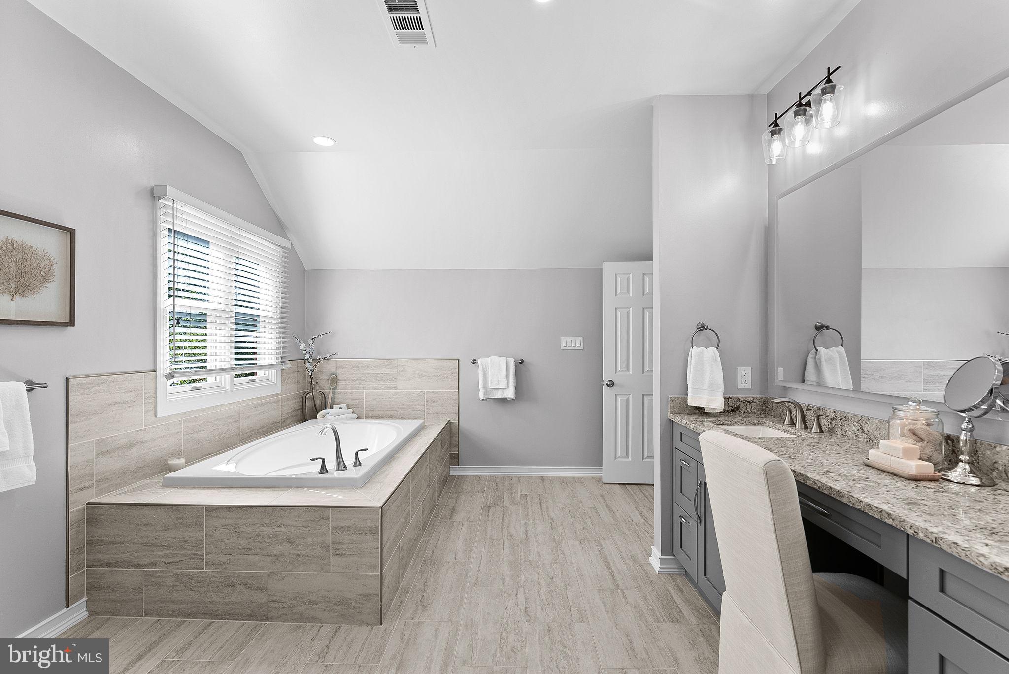 EVONSHIRE - Residential