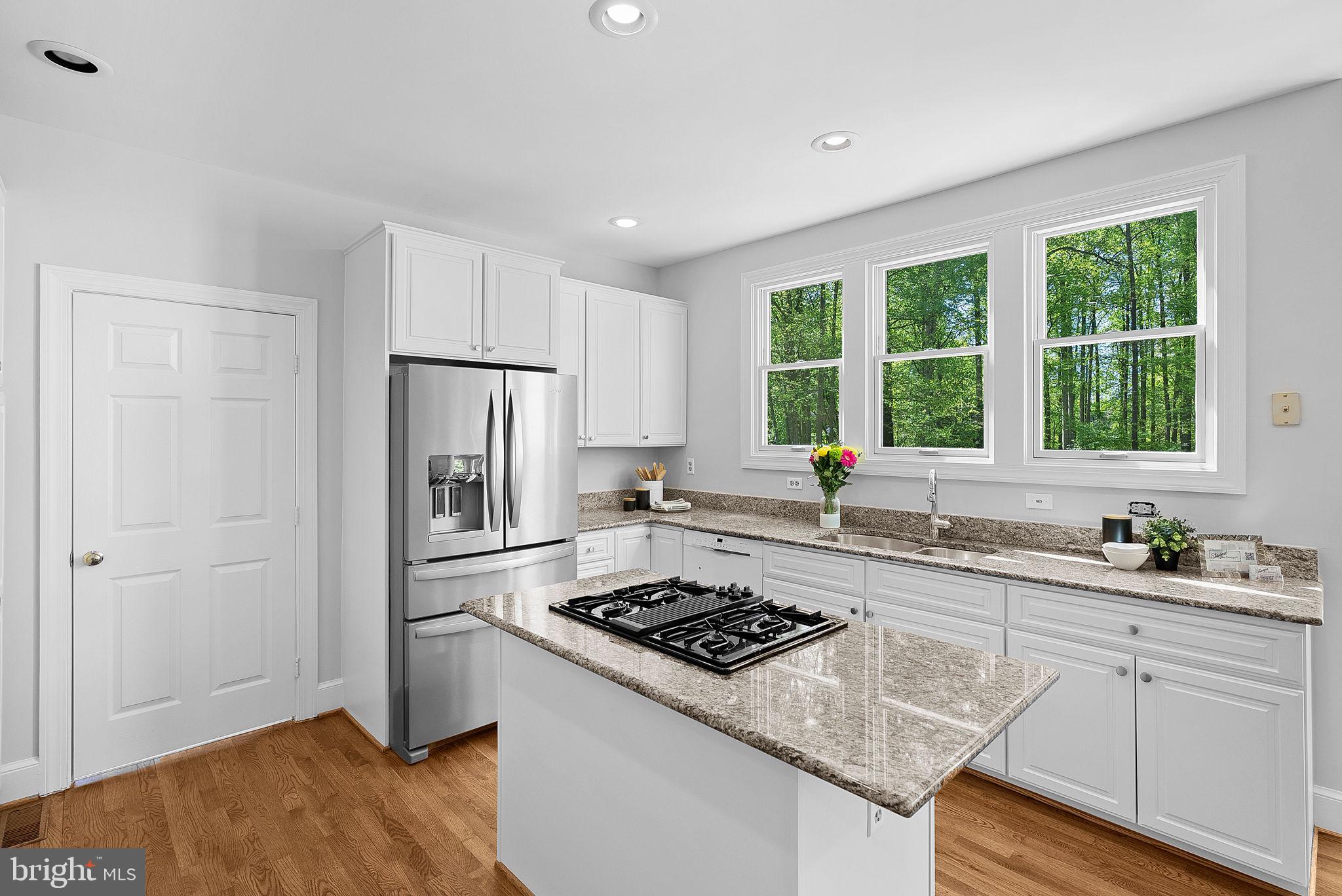 EVONSHIRE - Residential