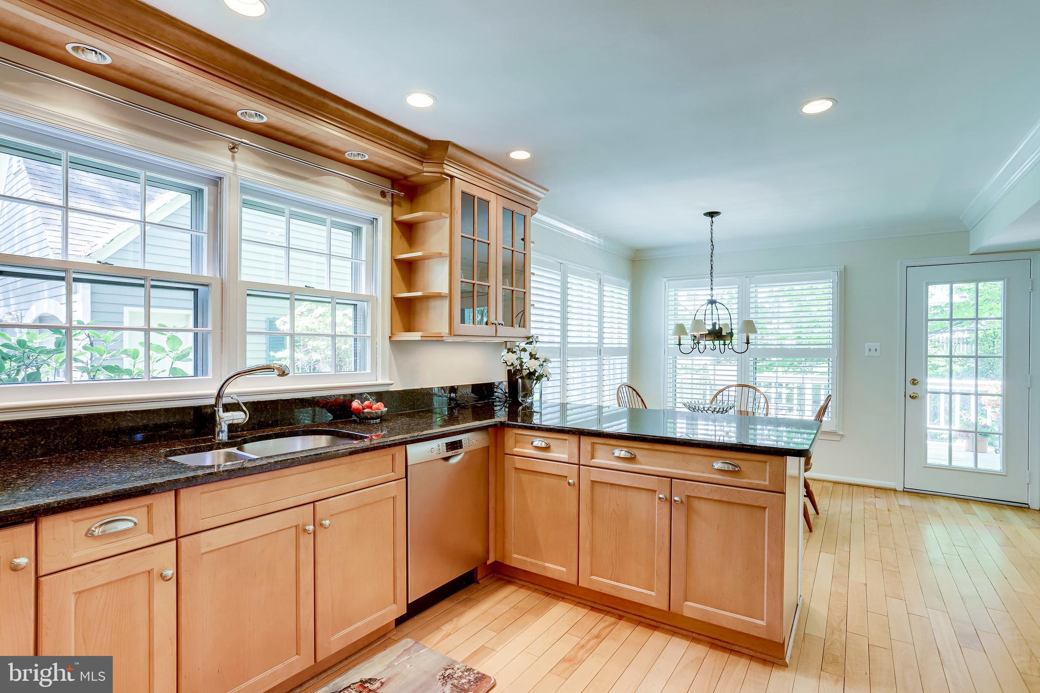 RESTON - Residential